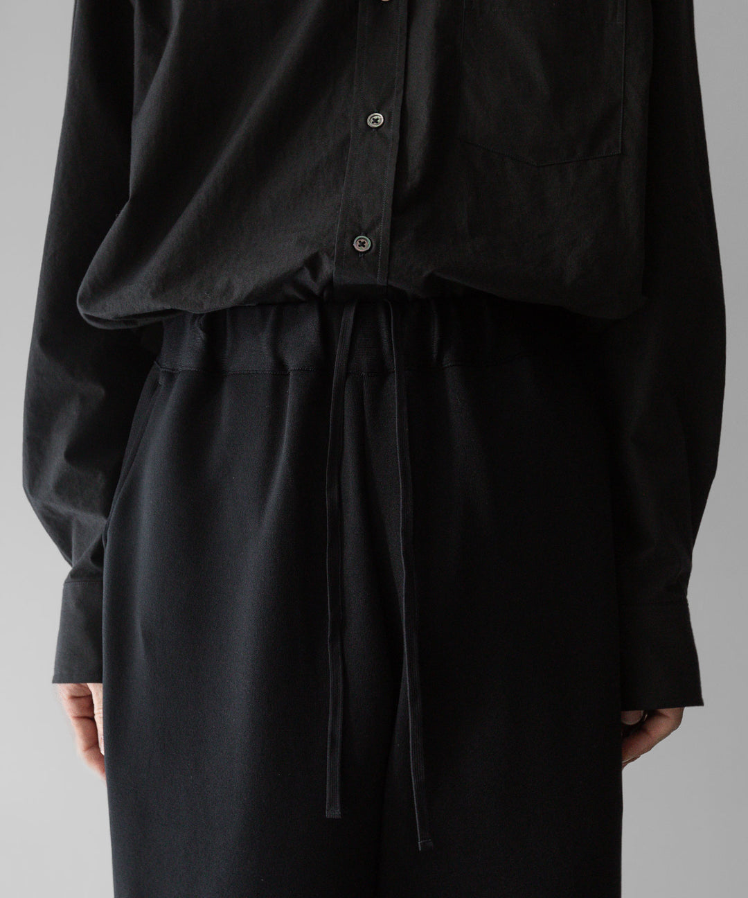 【stein】ssstein シュタインのCUPRO BICOLOR WIDE TRACK PANTSのBLACK × BLACK  公式通販サイトsession福岡セレクトショップ