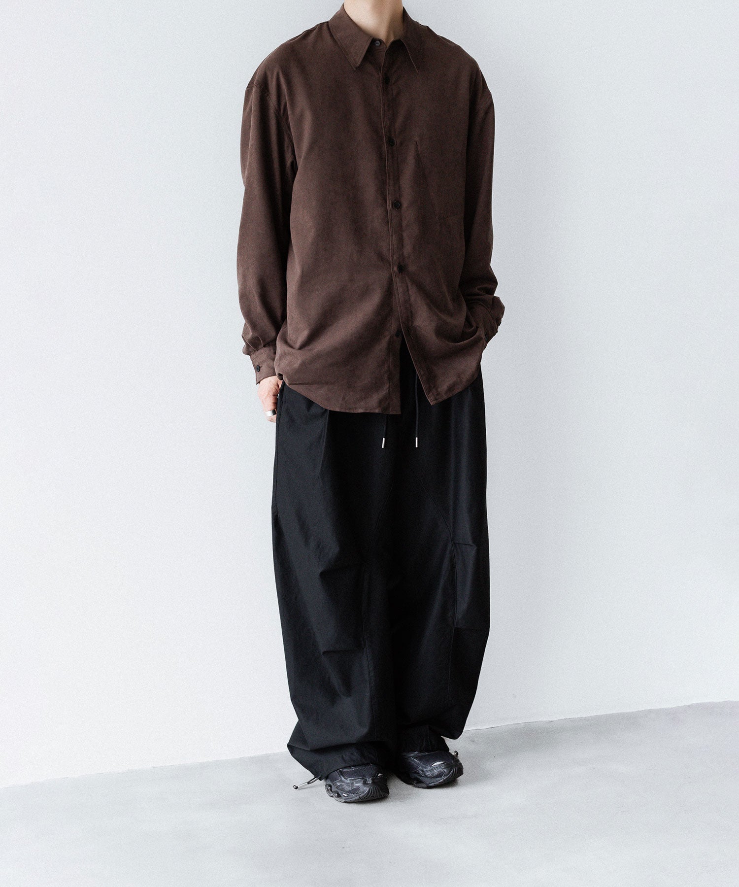 VEIN ヴェインのSYNTHETIC SUEDE LEATHER L/S SHIRT - BROWNの公式通販サイトsession福岡セレクトショップ