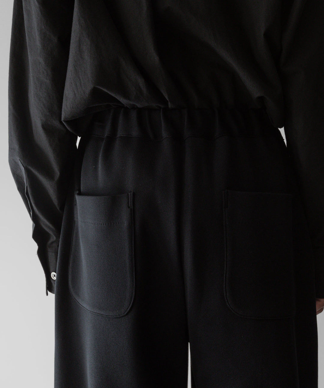 【stein】ssstein シュタインのCUPRO BICOLOR WIDE TRACK PANTSのBLACK × BLACK  公式通販サイトsession福岡セレクトショップ