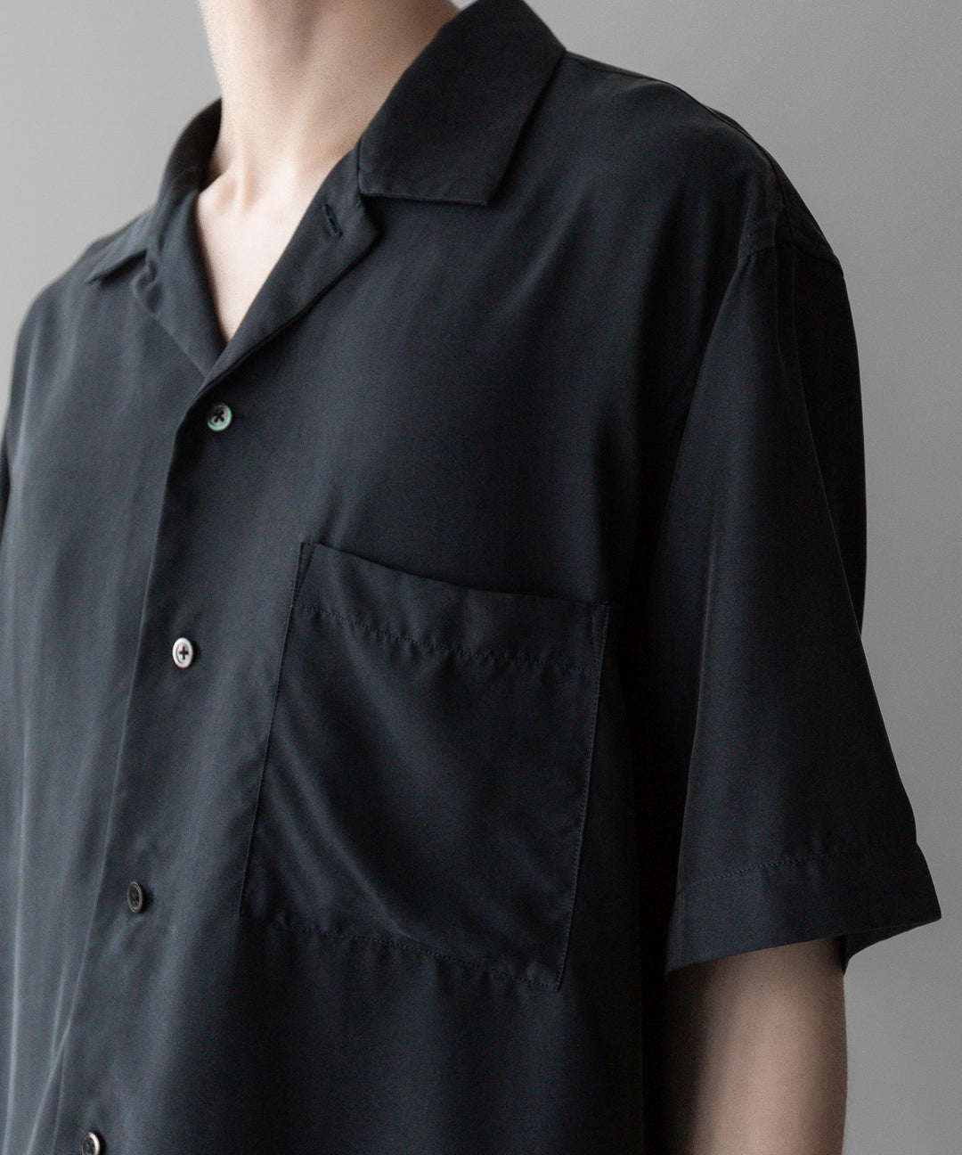 ssstein stein(シュタイン)の24SSコレクション 公式通販サイトsession福岡セレクトショップOVERSIZED CUPRO OPEN COLLAR SS SHIRTのBLACK