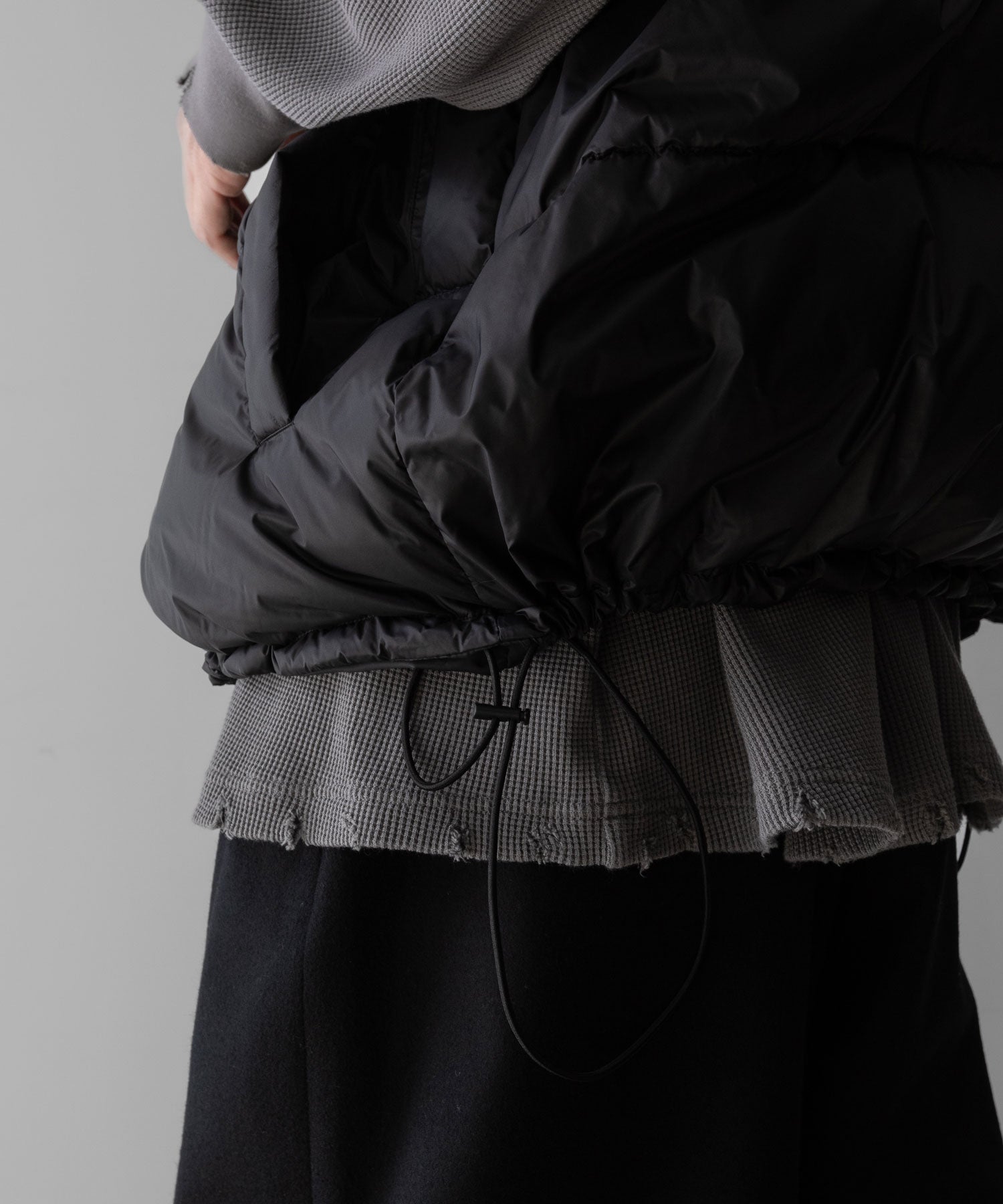 ssstein シュタイン のDOWN PADDED VESTのBLACKの公式通販サイトsession福岡セレクトショップ