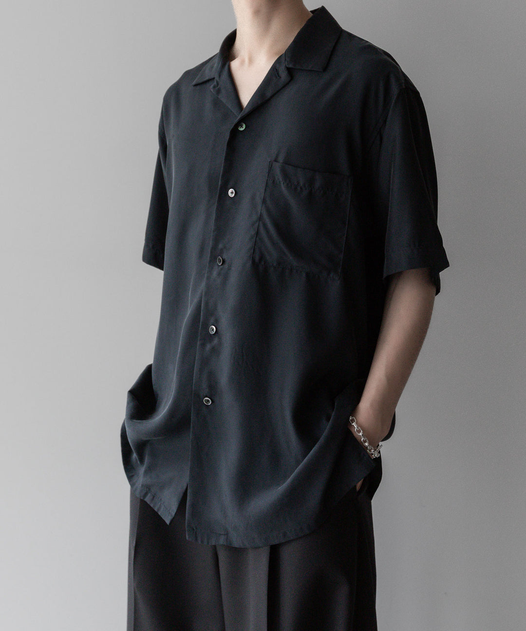 ssstein stein(シュタイン)の24SSコレクション 公式通販サイトsession福岡セレクトショップOVERSIZED CUPRO OPEN COLLAR SS SHIRTのBLACK