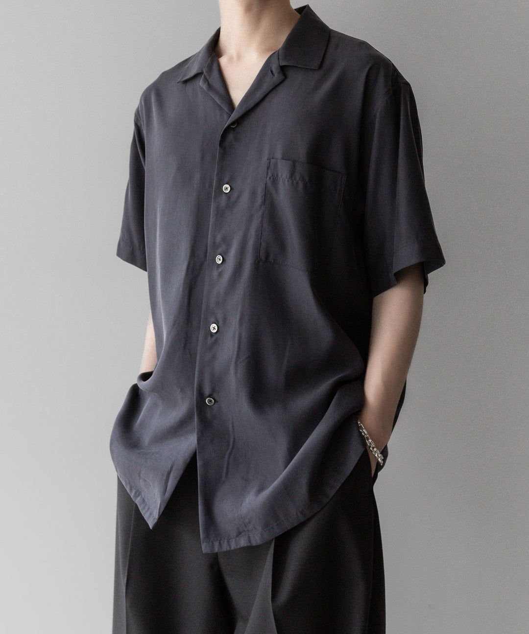 ssstein stein(シュタイン)の24SSコレクション 公式通販サイトsession福岡セレクトショップOVERSIZED CUPRO OPEN COLLAR SS SHIRTのCHARCOAL