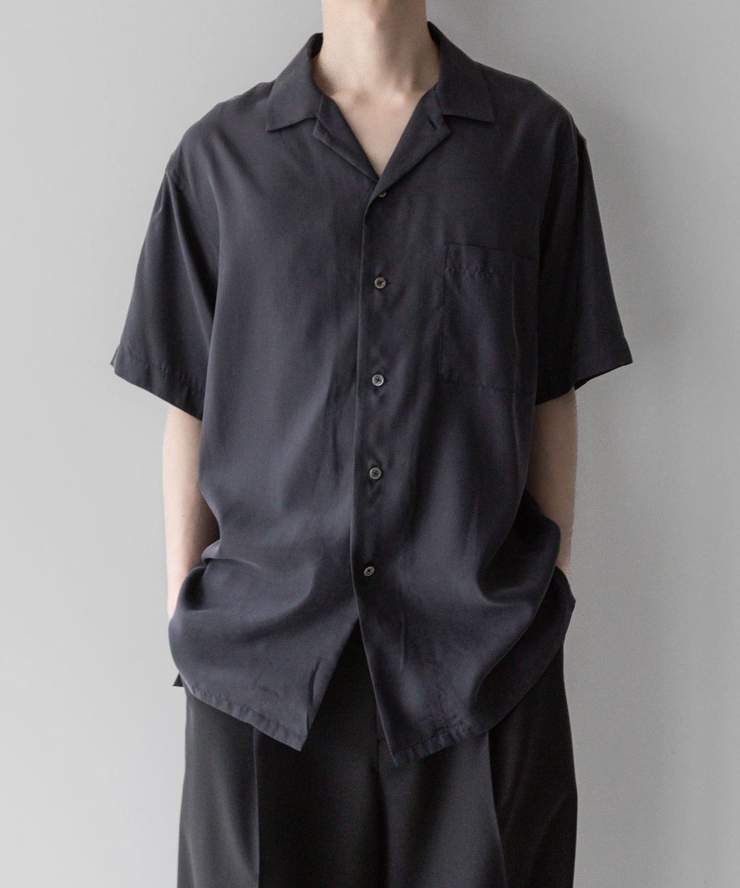 ssstein stein(シュタイン)の24SSコレクション 公式通販サイトsession福岡セレクトショップOVERSIZED CUPRO OPEN COLLAR SS SHIRTのCHARCOAL