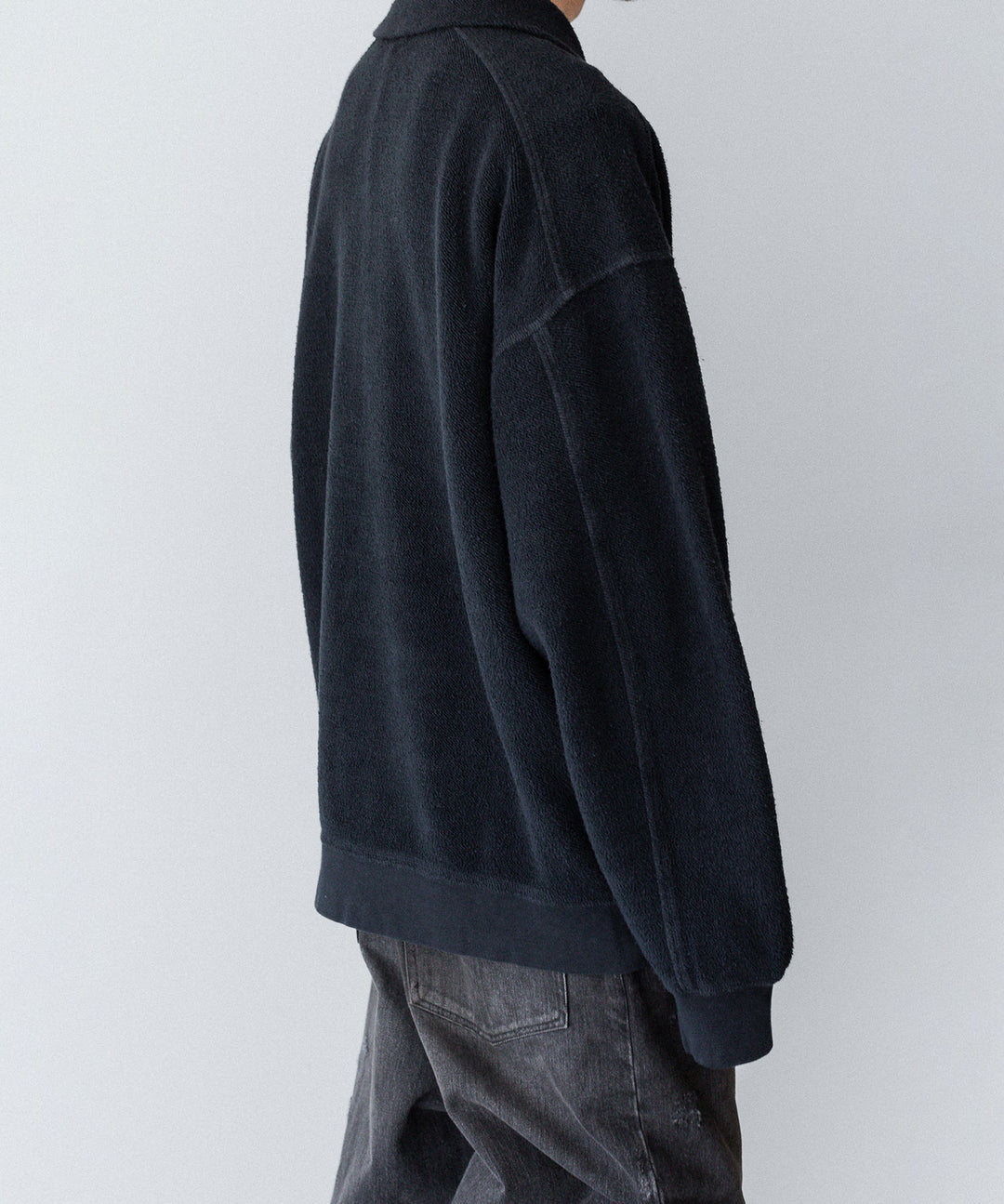 【phebus】SULFUR DYE FLEECE P/O - CAHRCOAL