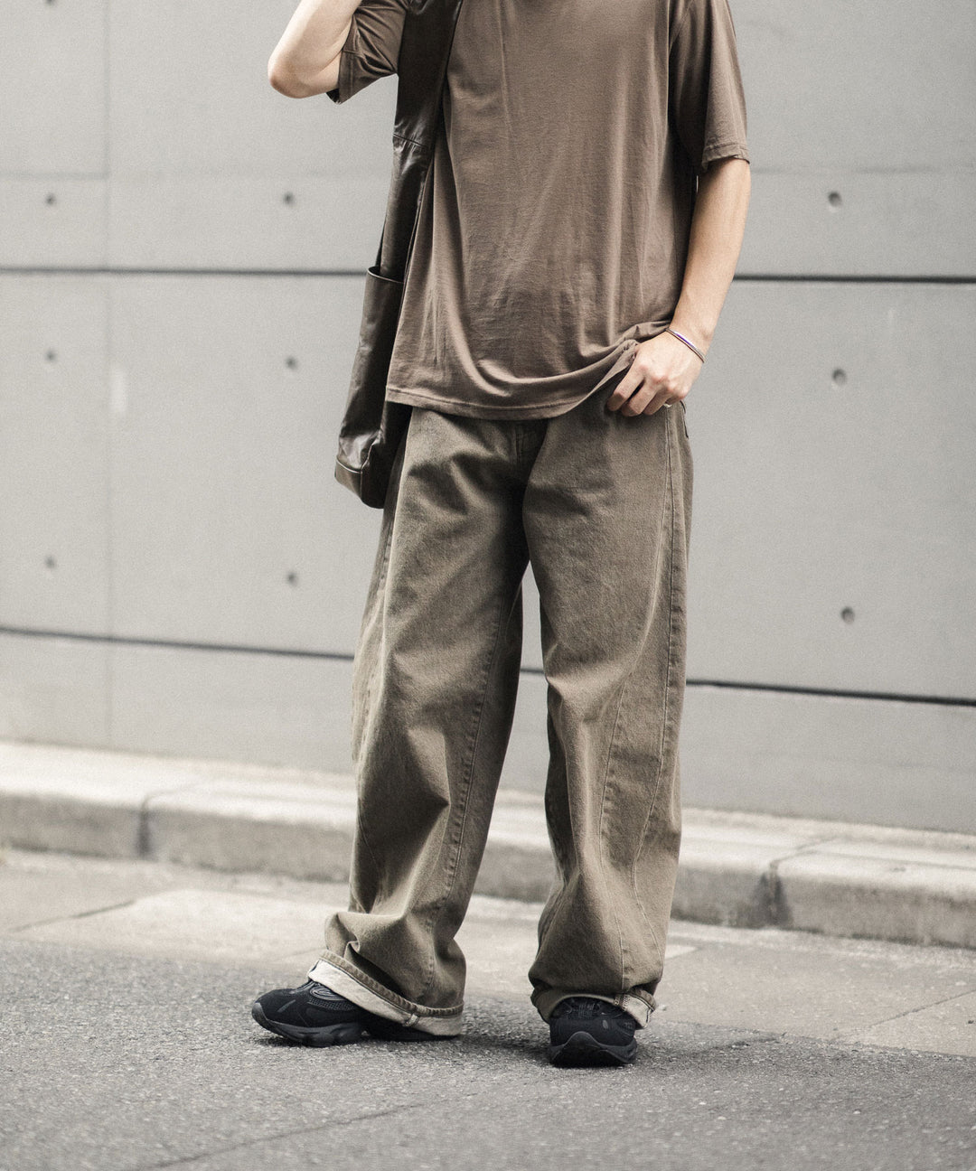 ssstein(シュタイン)の DEFORMATION WIDE COLOR DENIM PANTS - KHAKIの公式通販サイトsession福岡セレクトショップ