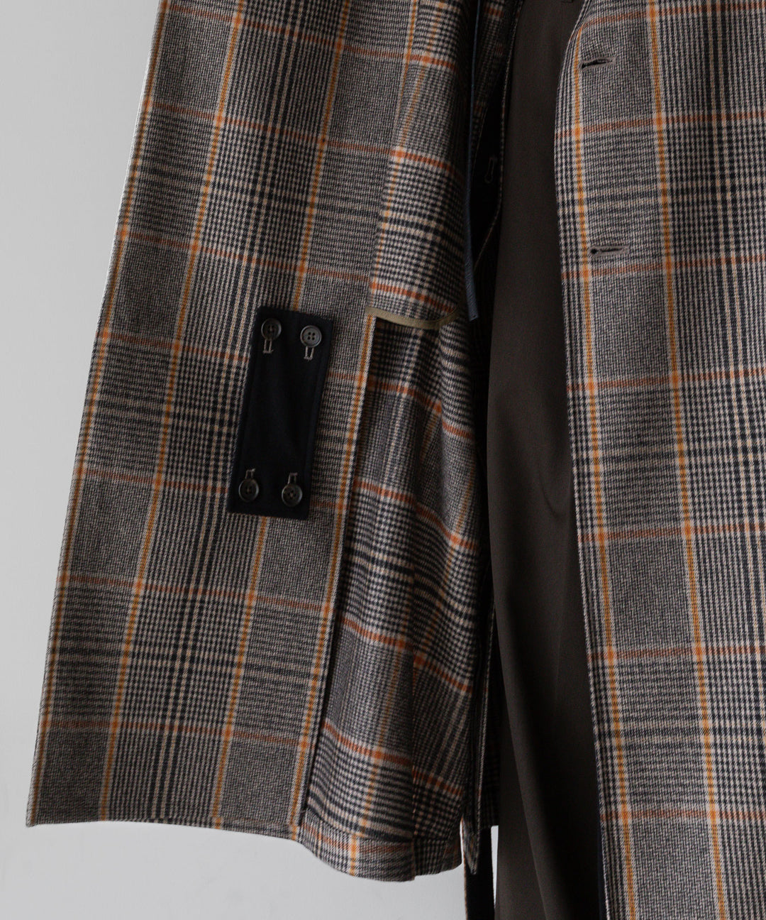 stein(シュタイン)の23AWコレクションOVERSIZED DOUBLE LAPELED TRENCH COATのGLEN CHECK × BLACK