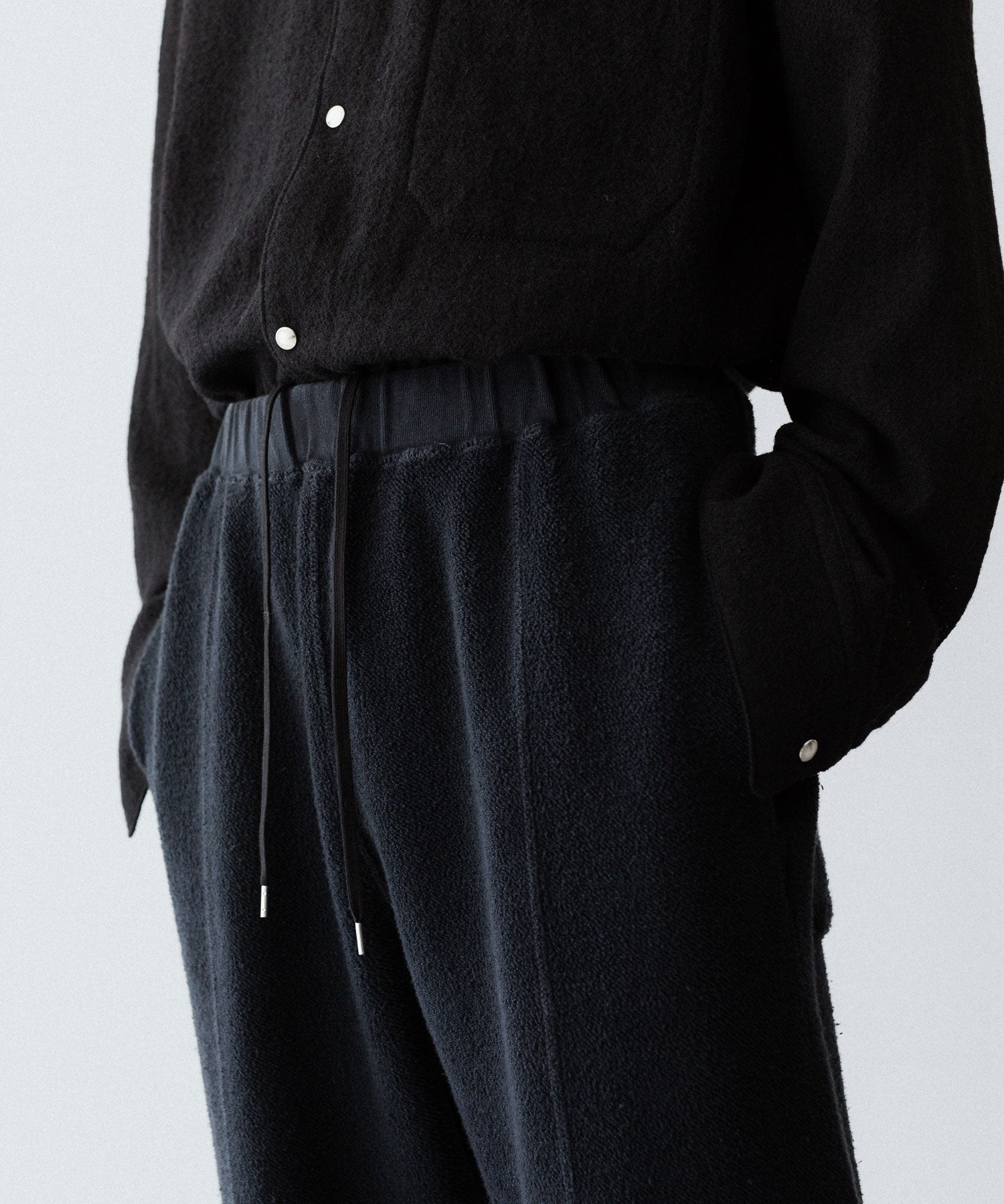 【phebus】SULFUR DYE FLEECE PANTS - CAHRCOAL