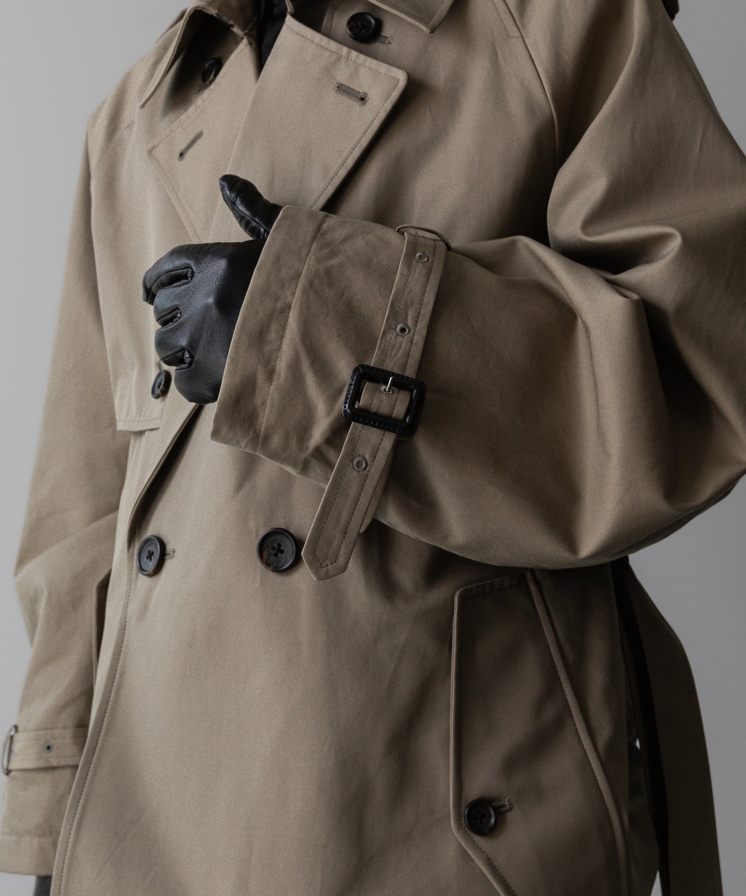 ssstein(シュタイン)の24AWコレクション LAYERED SHORT TRENCH COAT - BEIGE 公式通販サイトsession福岡セレクトショップ