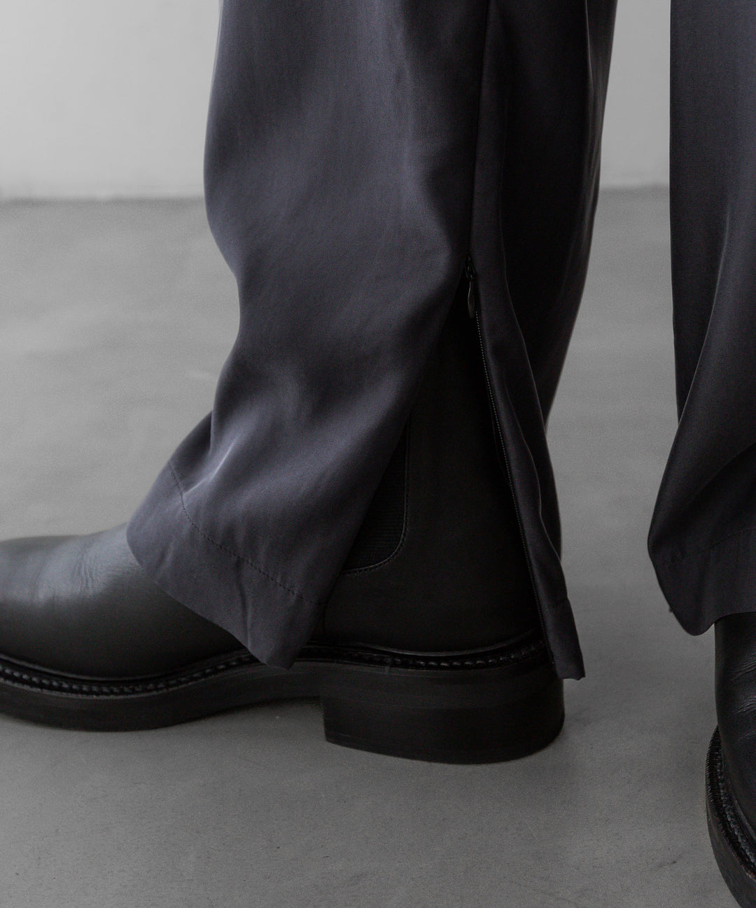 【stein】ssstein シュタインのCUPRO WIDE EASY TROUSERSのCHARCOAL 公式通販サイトsession福岡セレクトショップ