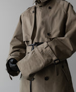 画像をギャラリービューアに読み込む, ssstein(シュタイン)の24AWコレクション LAYERED SHORT TRENCH COAT - BEIGE 公式通販サイトsession福岡セレクトショップ
