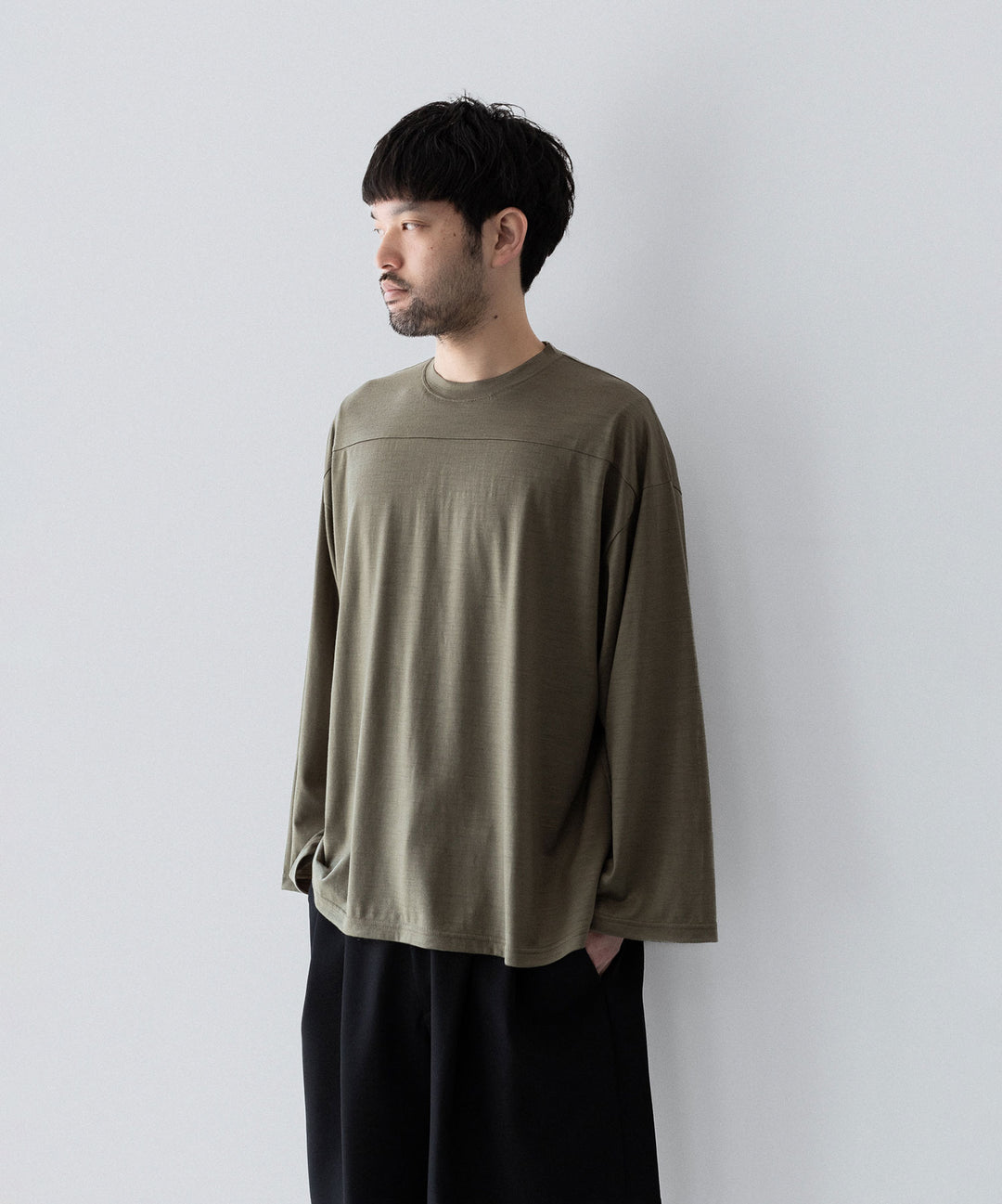 【INTÉRIM】    HYPER BIG EXTRA FINE MERINO WOOL JERSEY FOOTBALL L/S TEE - SAGE