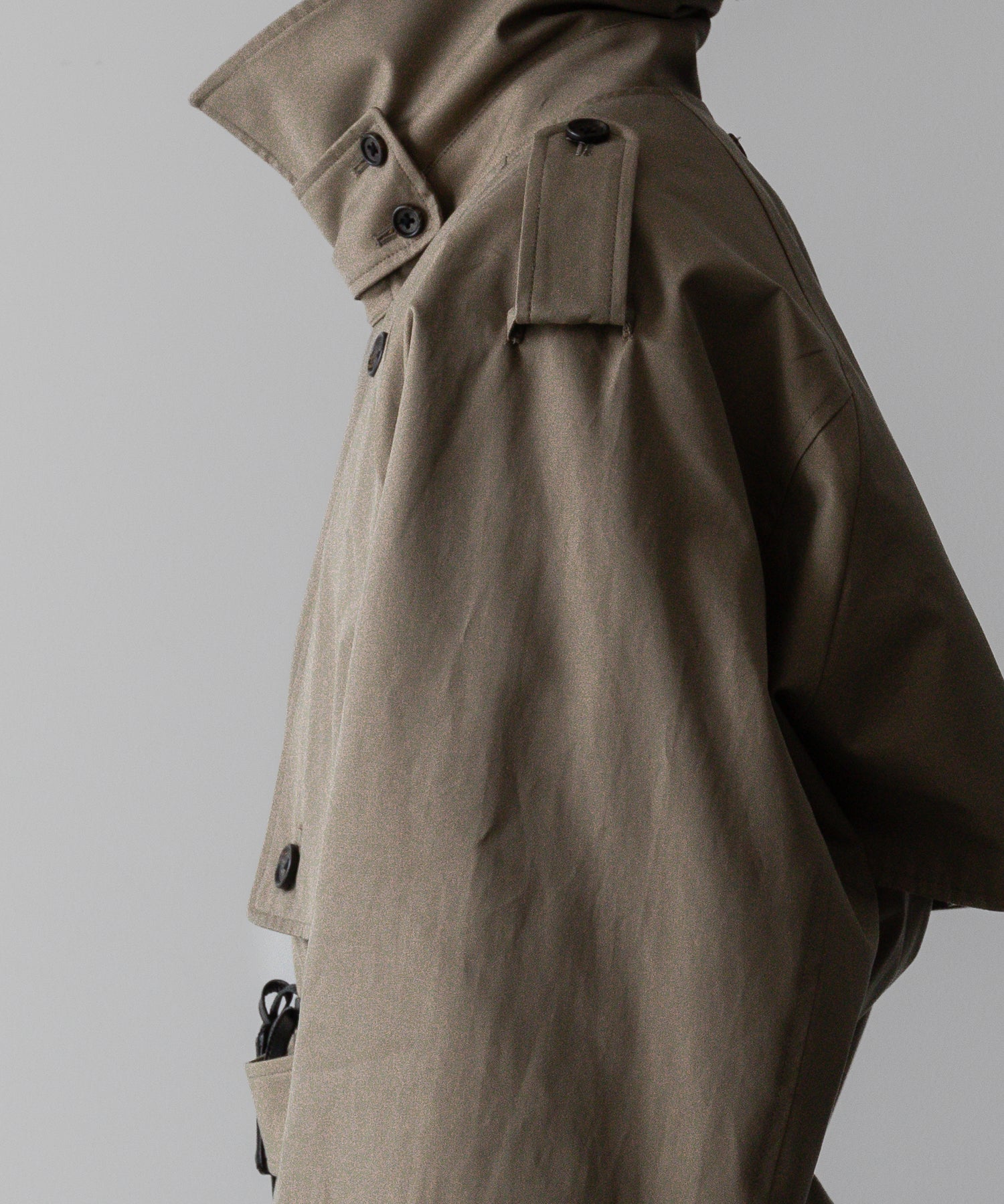 ssstein(シュタイン)の24AWコレクション LAYERED SHORT TRENCH COAT - BEIGE 公式通販サイトsession福岡セレクトショップ