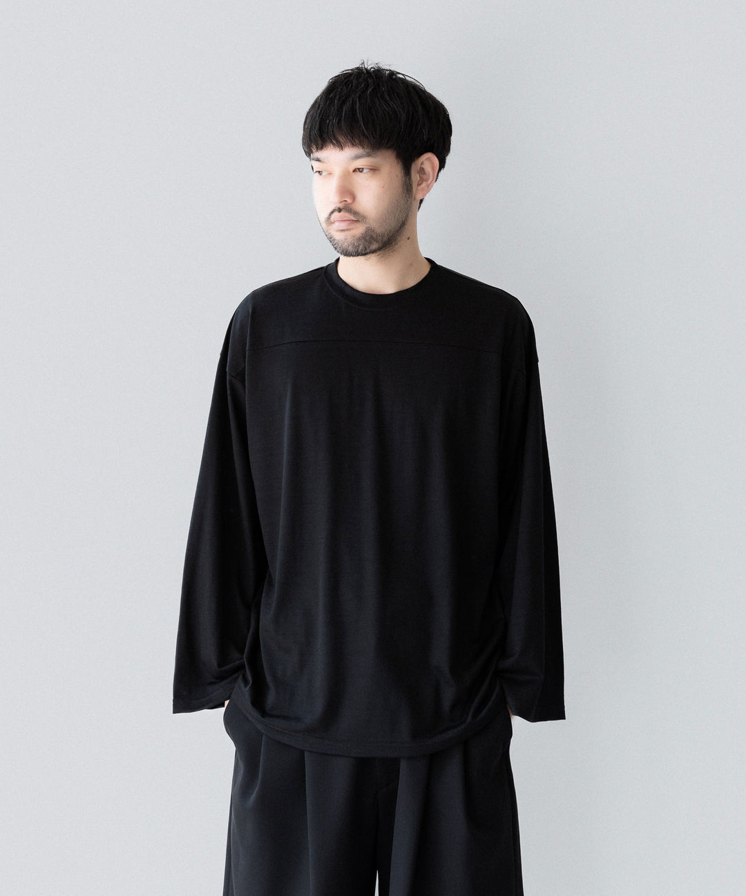 【INTÉRIM】    HYPER BIG EXTRA FINE MERINO WOOL JERSEY FOOTBALL L/S TEE - BLACK