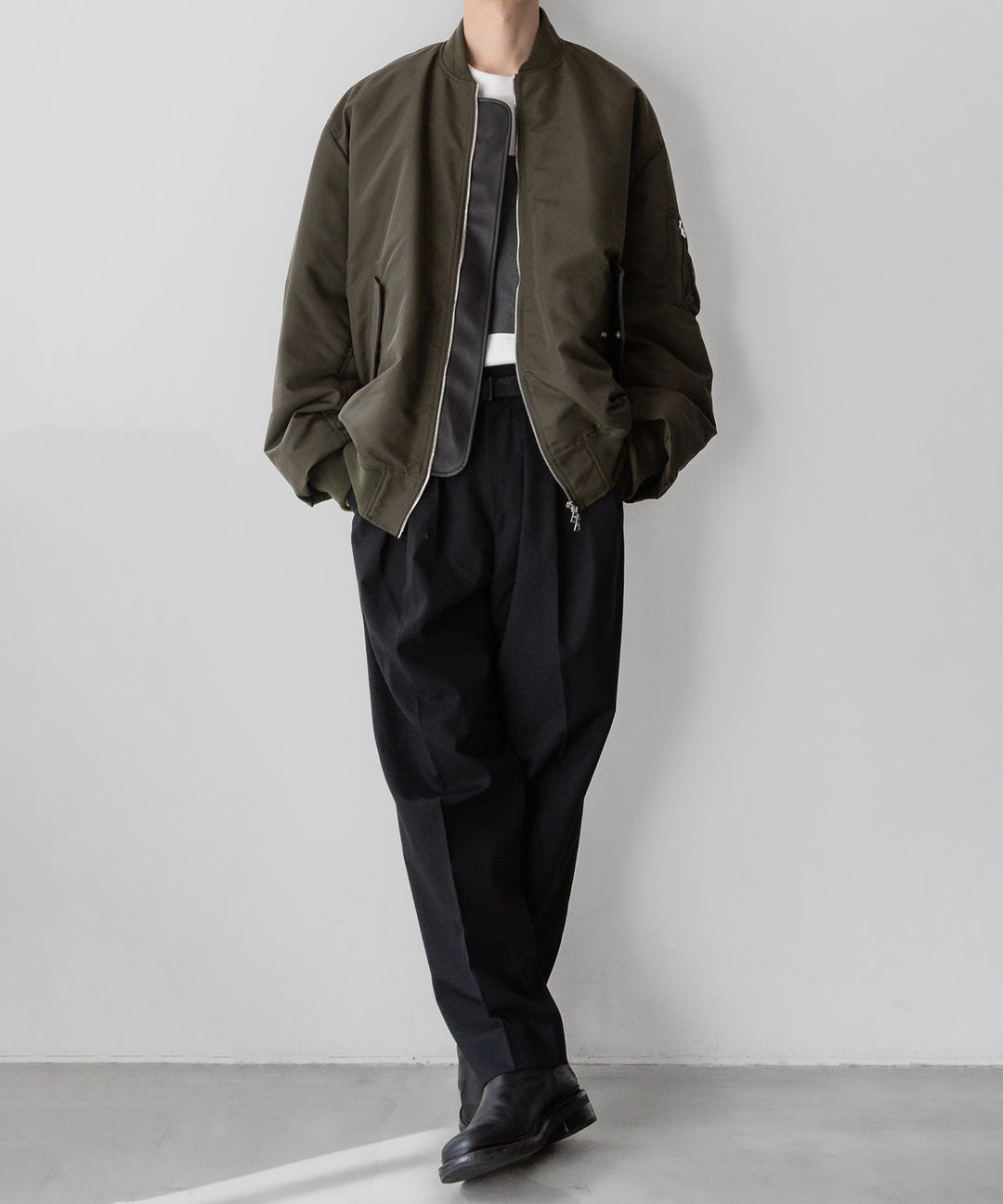 stein(シュタイン)の23AWコレクションOVERSIZED FLIGHT JACKETのMILITARY KHAKI