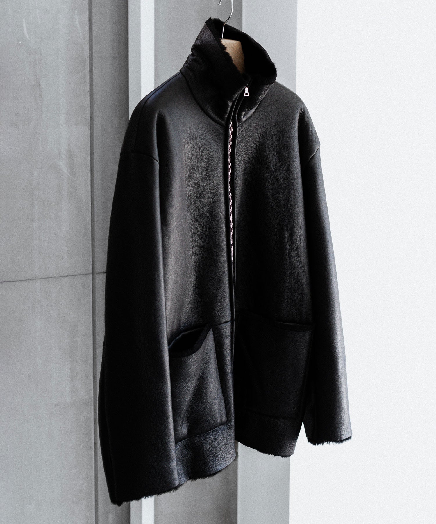 【ssstein】CUT-OFF MOUTON JACKET - BLACK