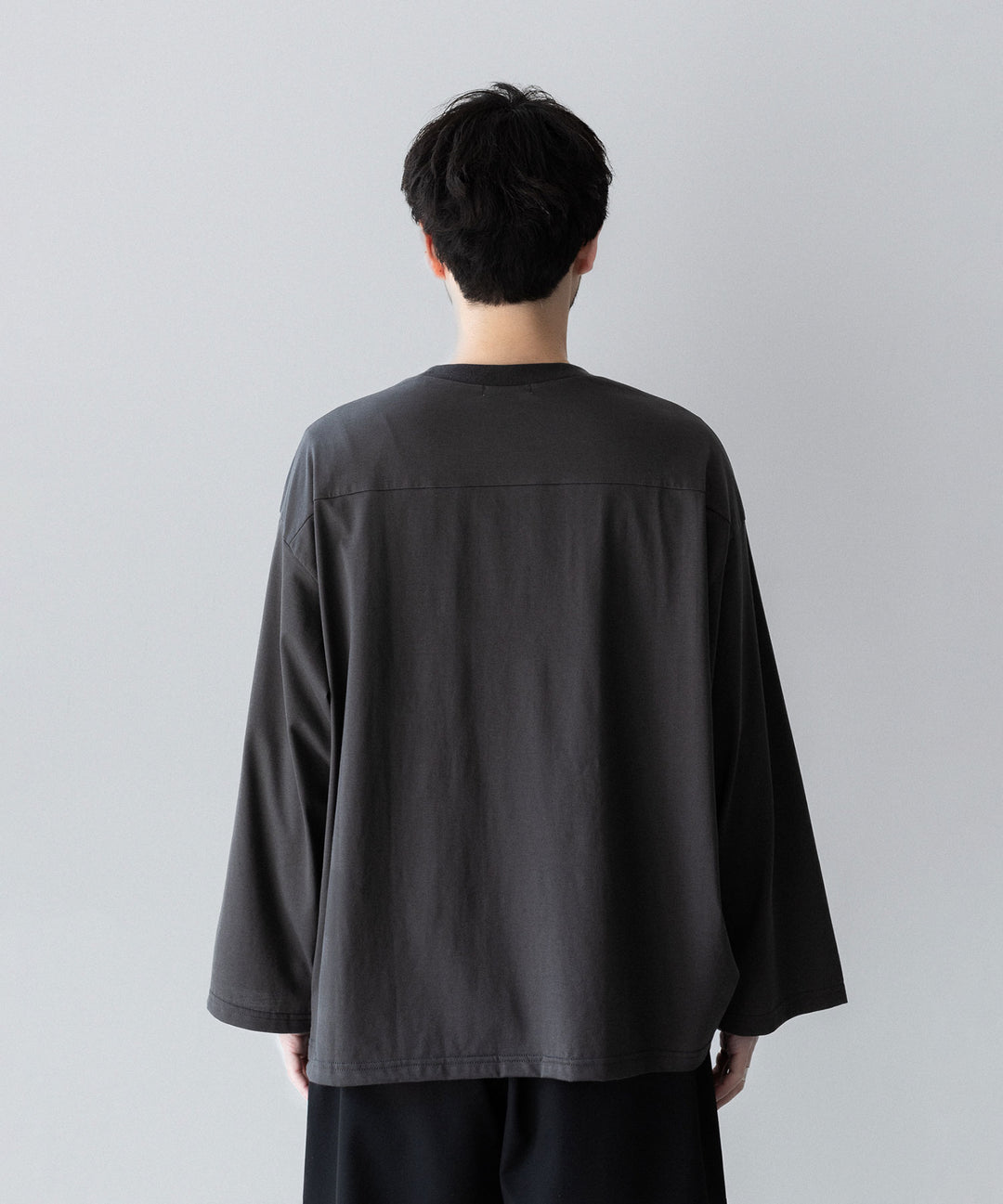 INTÉRIM インテリムHYPER BIG HIGH GAUGE SUVIN JERSEY L/S FOOTBALL TEEのSMOKE BLACK 公式通販サイトsession福岡セレクトショップ