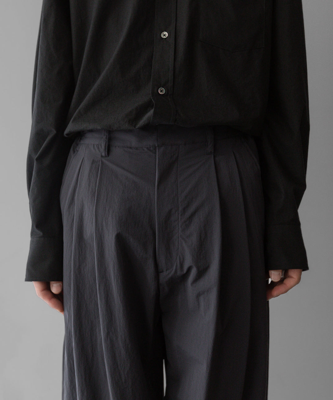 stein ssstein シュタインのWINDPROOF NYLON WIDE EASY TROUSERSのDARK GREY KHAKI公式通販サイトsession福岡セレクトショップ