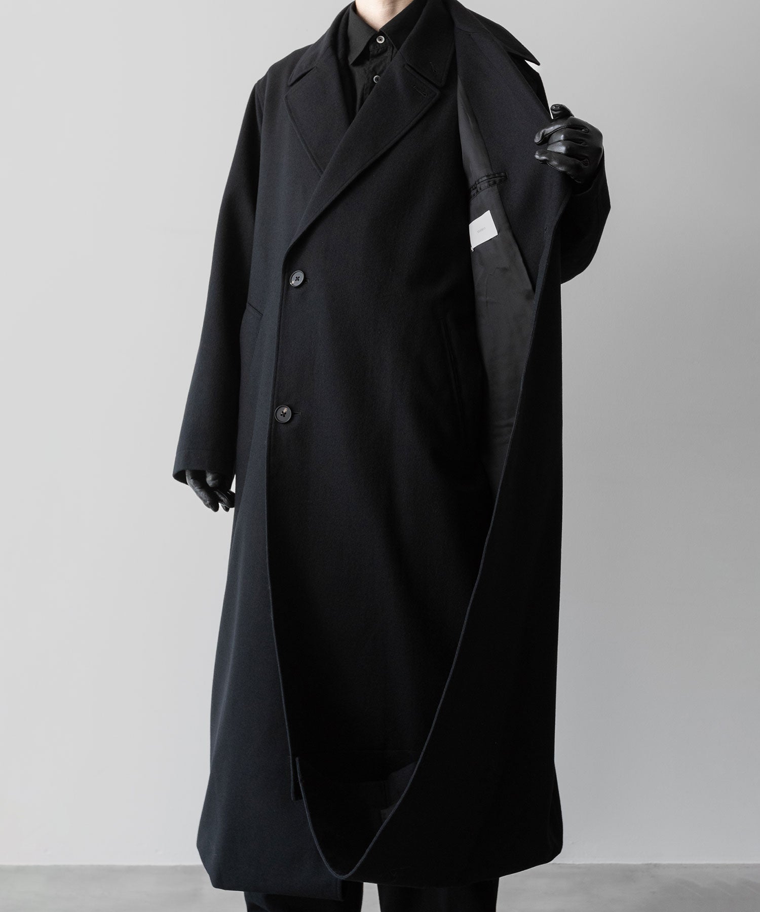 【ssstein】OVERSIZED DOCKING DOUBLE BREASTED COAT - BLACK