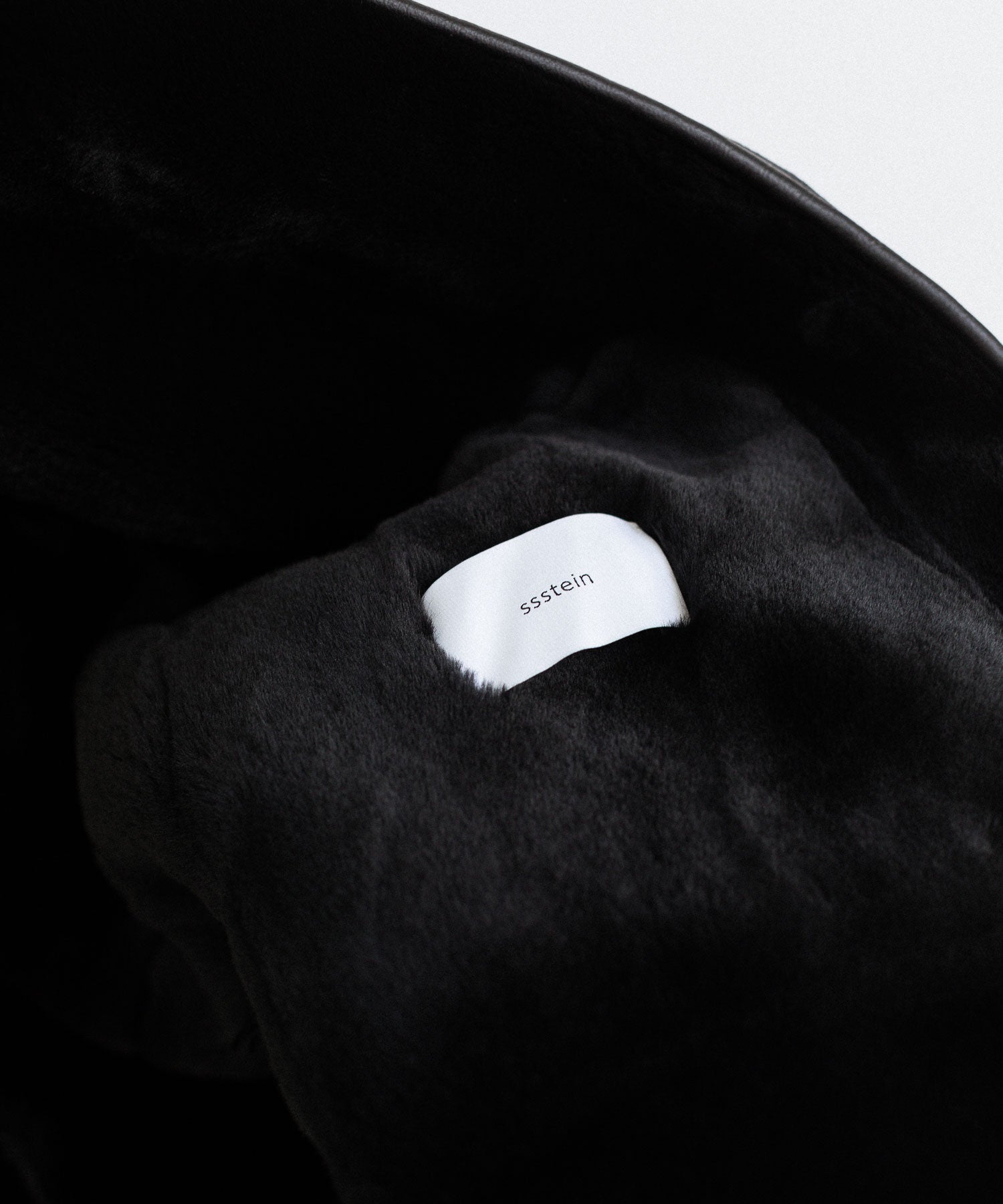 【ssstein】CUT-OFF MOUTON JACKET - BLACK