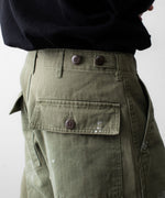 画像をギャラリービューアに読み込む, 【INTÉRIM】MILK PAINT VINTAGE WASH ORGANIC COTTON US ARMY M-47 HBT BAKER PANTS - OLIVE
