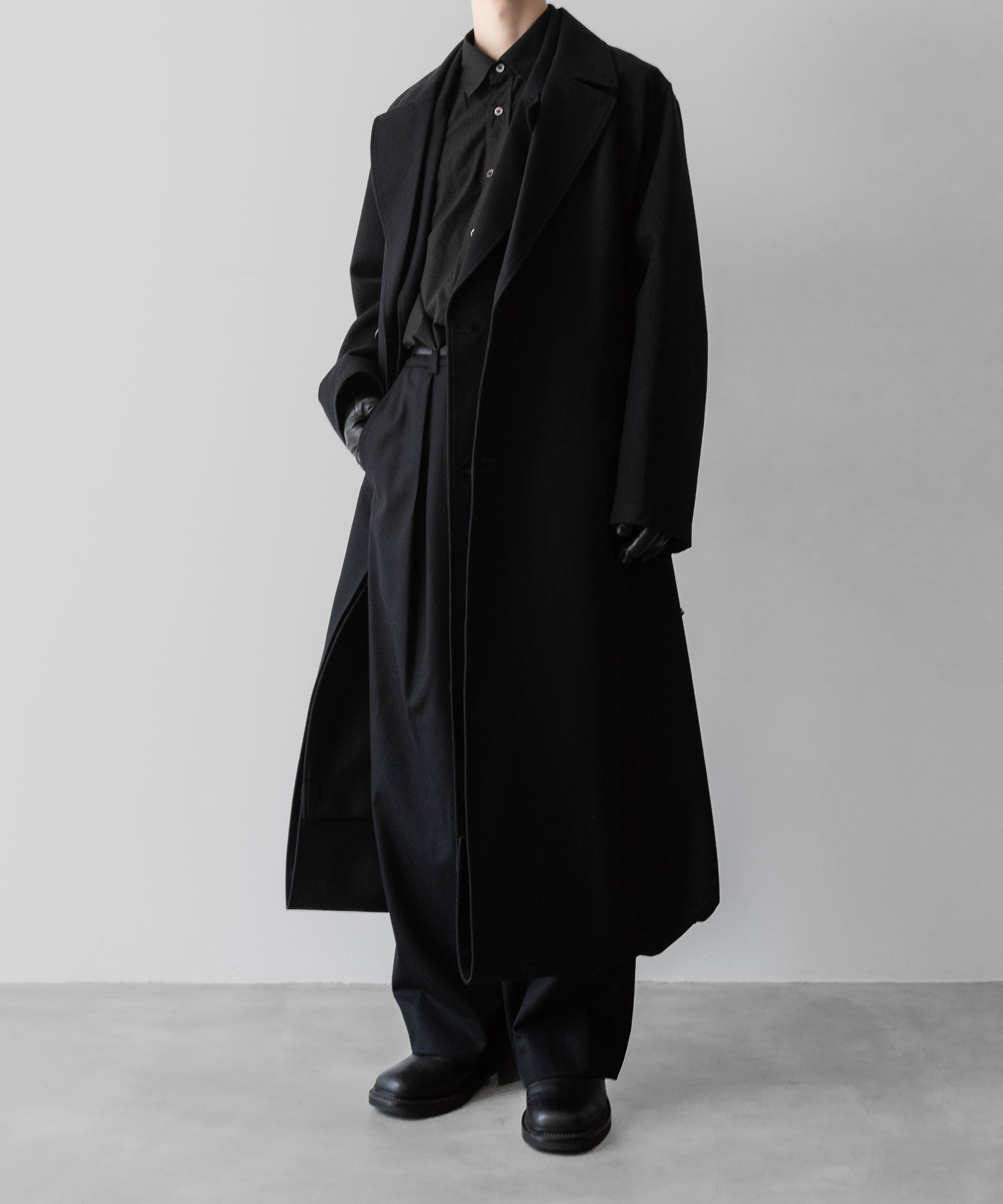 【ssstein】OVERSIZED DOCKING DOUBLE BREASTED COAT - BLACK