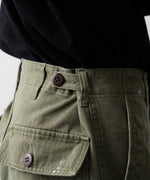 画像をギャラリービューアに読み込む, 【INTÉRIM】MILK PAINT VINTAGE WASH ORGANIC COTTON US ARMY M-47 HBT BAKER PANTS - OLIVE
