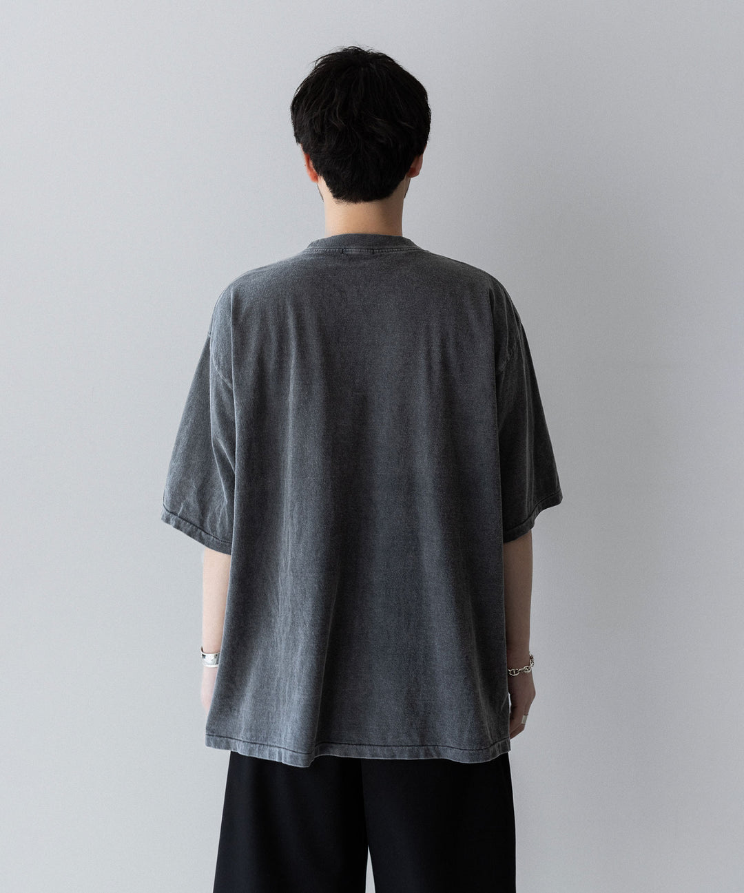 【INTÉRIM】    HYPER BIG VINTAGE FADE BLACK POCKET T-SHIRT - MID BLACK