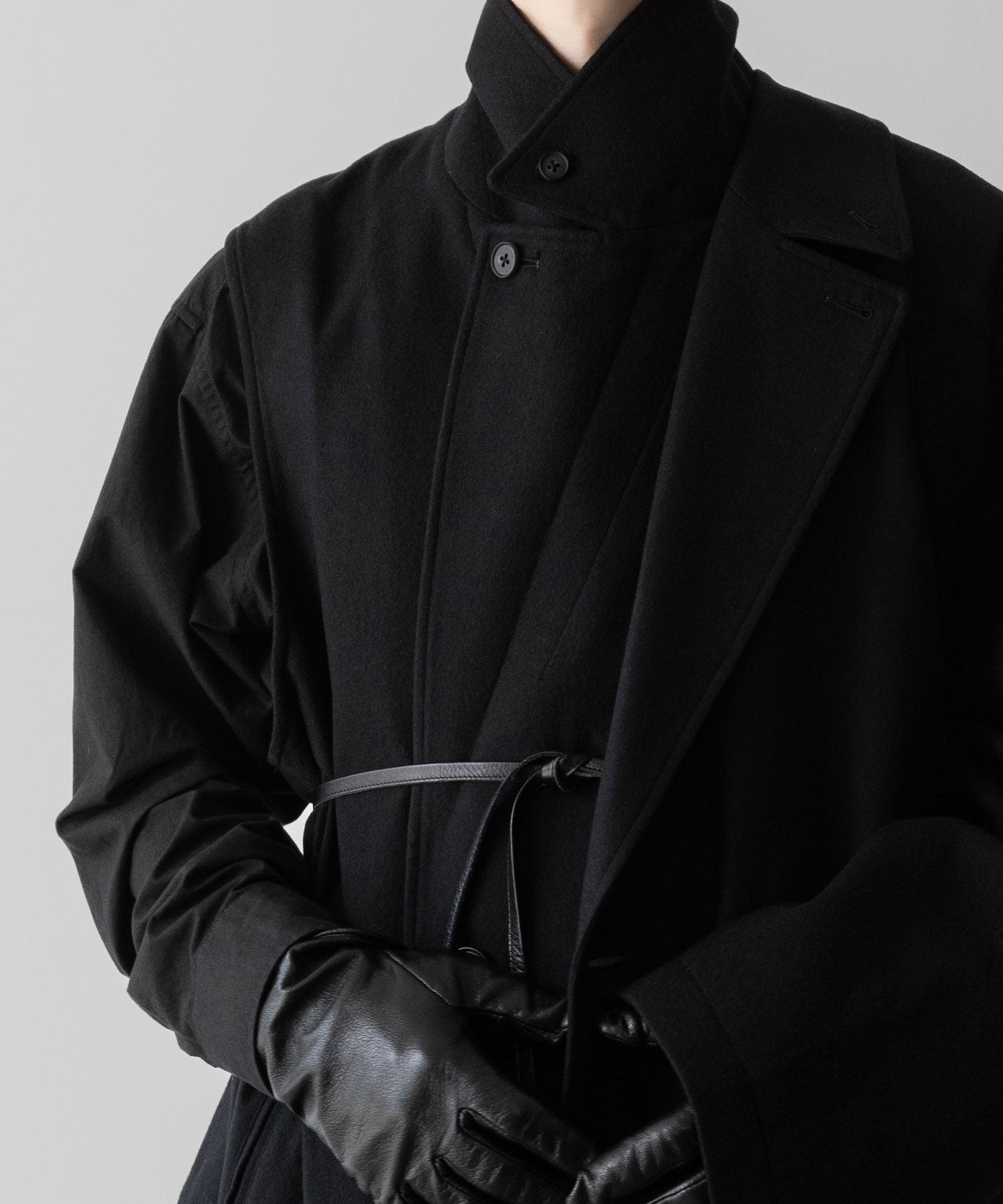 【ssstein】OVERSIZED DOCKING DOUBLE BREASTED COAT - BLACK