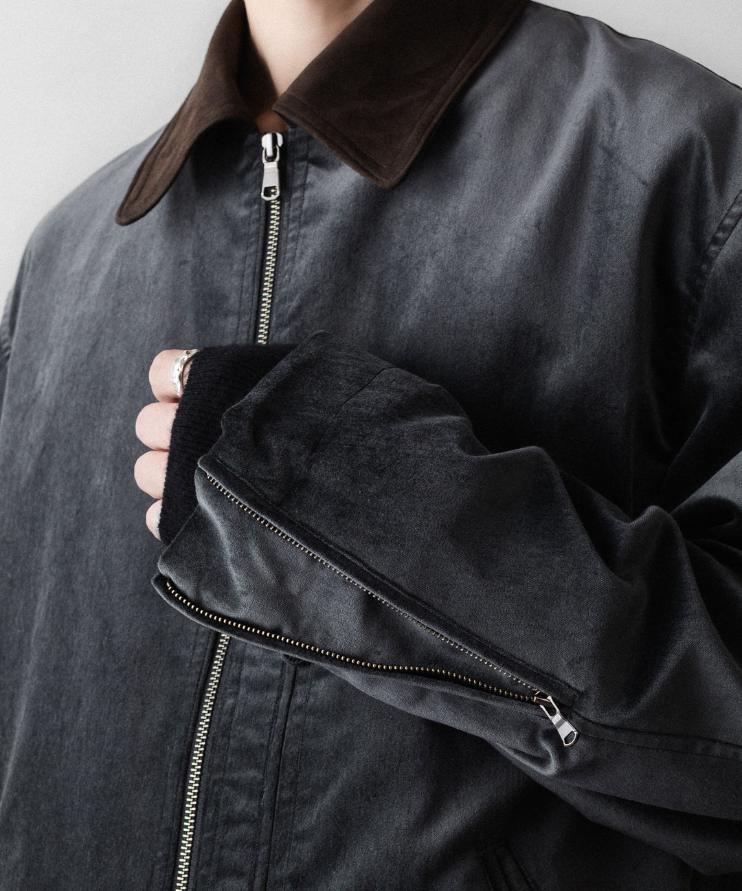 ANTHEM Aアンセムエー のCOTTON VELVET MINIMAL RIDING JACKET - CARBONの公式通販サイトsession福岡セレクトショップ