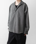 画像をギャラリービューアに読み込む, INTÉRIM - インテリムのWOOL END-ON-END SUITING DEADSTOCK FABRIC SKIPPER SHIRTのBLACK公式通販サイトsession福岡セレクトショップ
