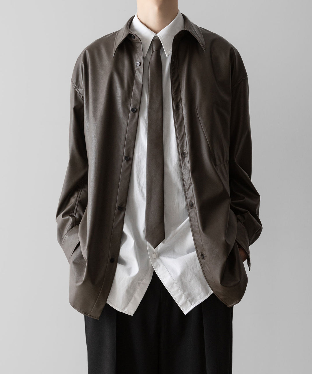 【 VEIN 】SYNTHETIC LEATHER NARROW TIE - BROWN