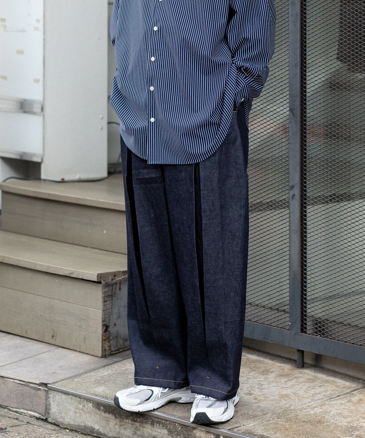 sage NATION / セイジ ネーション】DENIM BOX PLEAT TROUSER - RAW