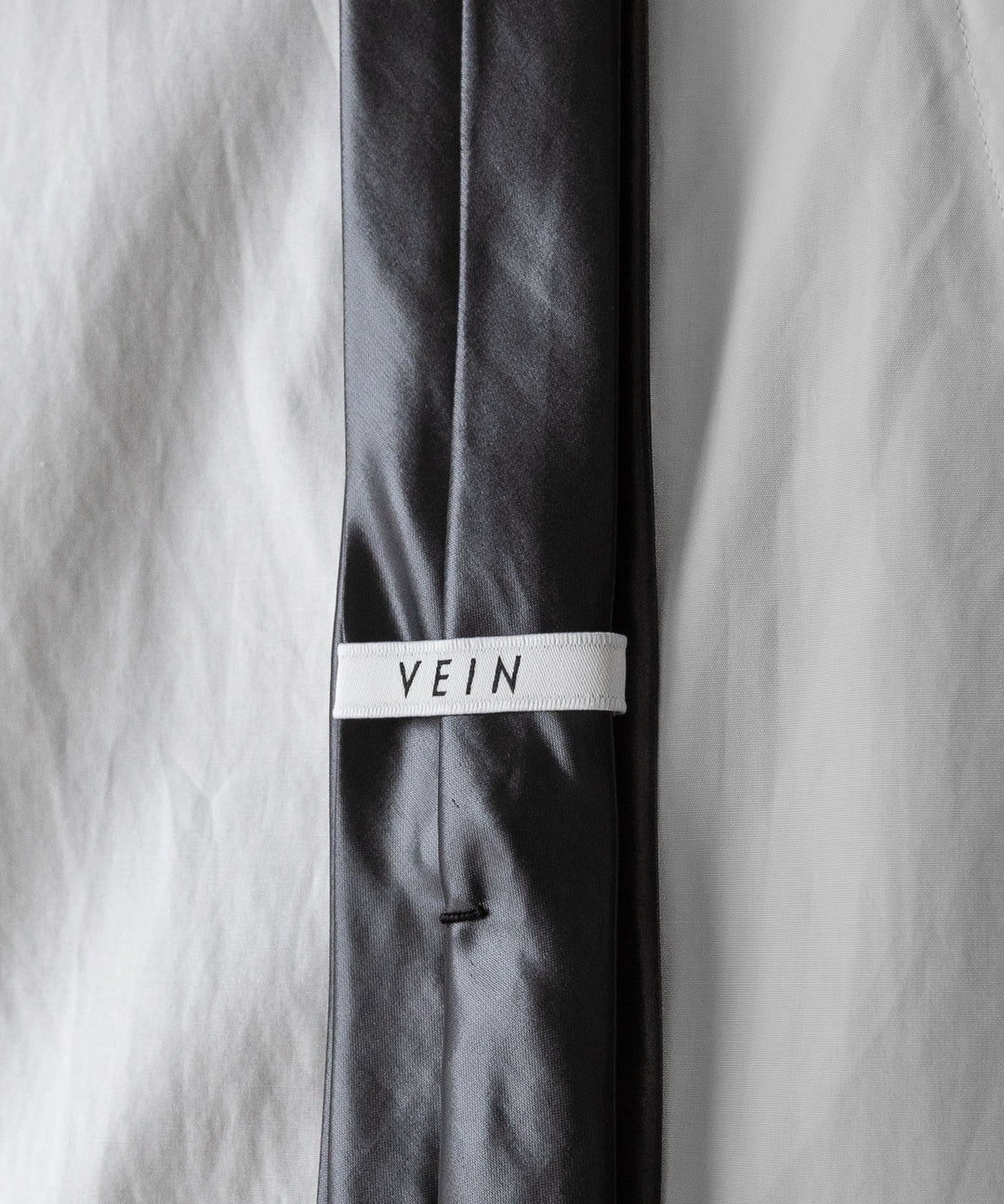 VEIN ヴェインのPE VINTAGE SATIN NARROW TIE - BLACKの公式通販サイトsession福岡セレクトショップ