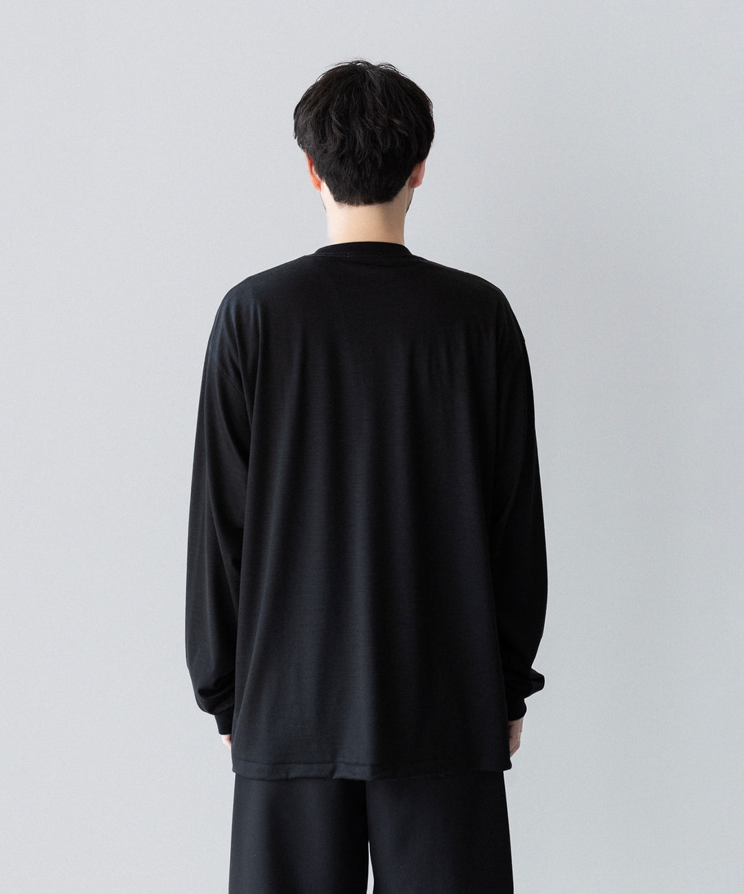 【INTÉRIM】    EXTRA FINE MERINO WOOL JERSEY L/S TEE - BLACK