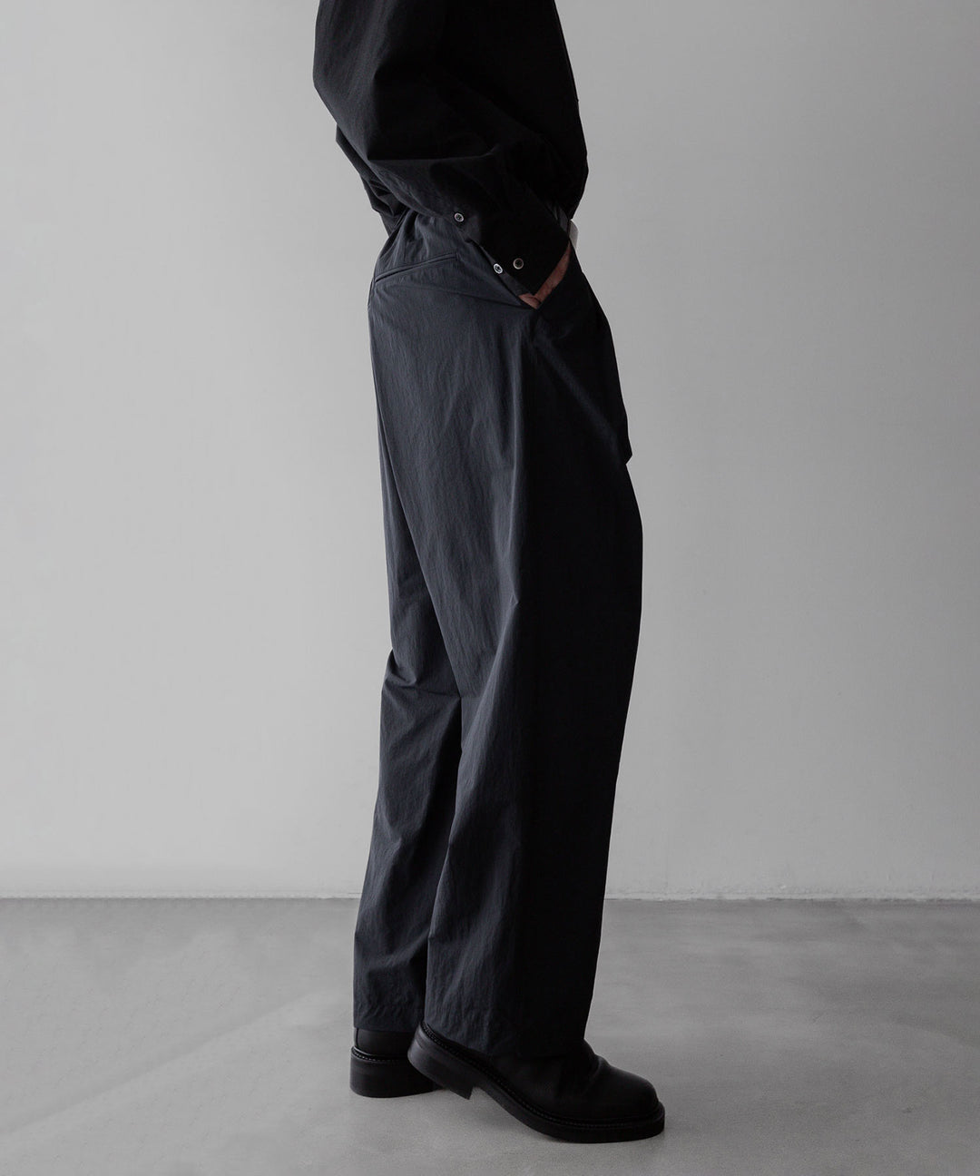 【stein】ssstein シュタインのWINDPROOF NYLON WIDE EASY TROUSERSのBLACK 公式通販サイトsession福岡セレクトショップ