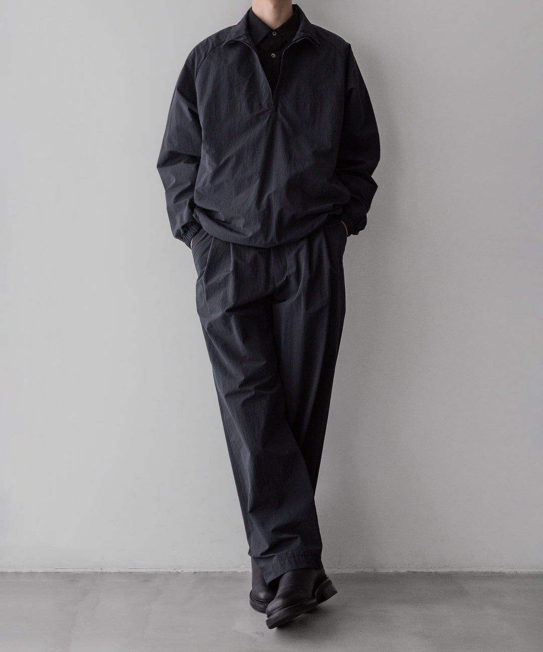 【stein】ssstein シュタインのWINDPROOF NYLON WIDE EASY TROUSERSのBLACK 公式通販サイトsession福岡セレクトショップ