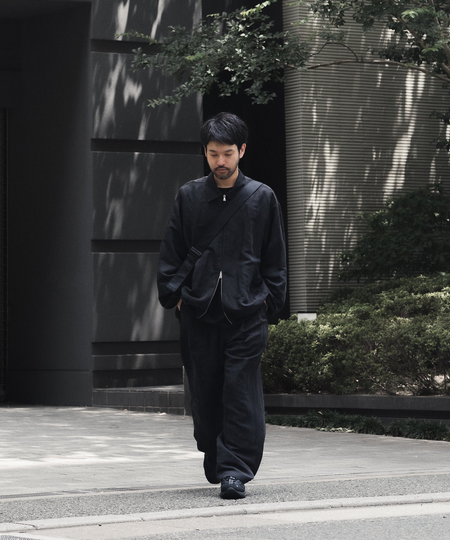 ssstein / シュタイン】SILK LINEN TWILL WIDE EASY TROUSERS - BLACK