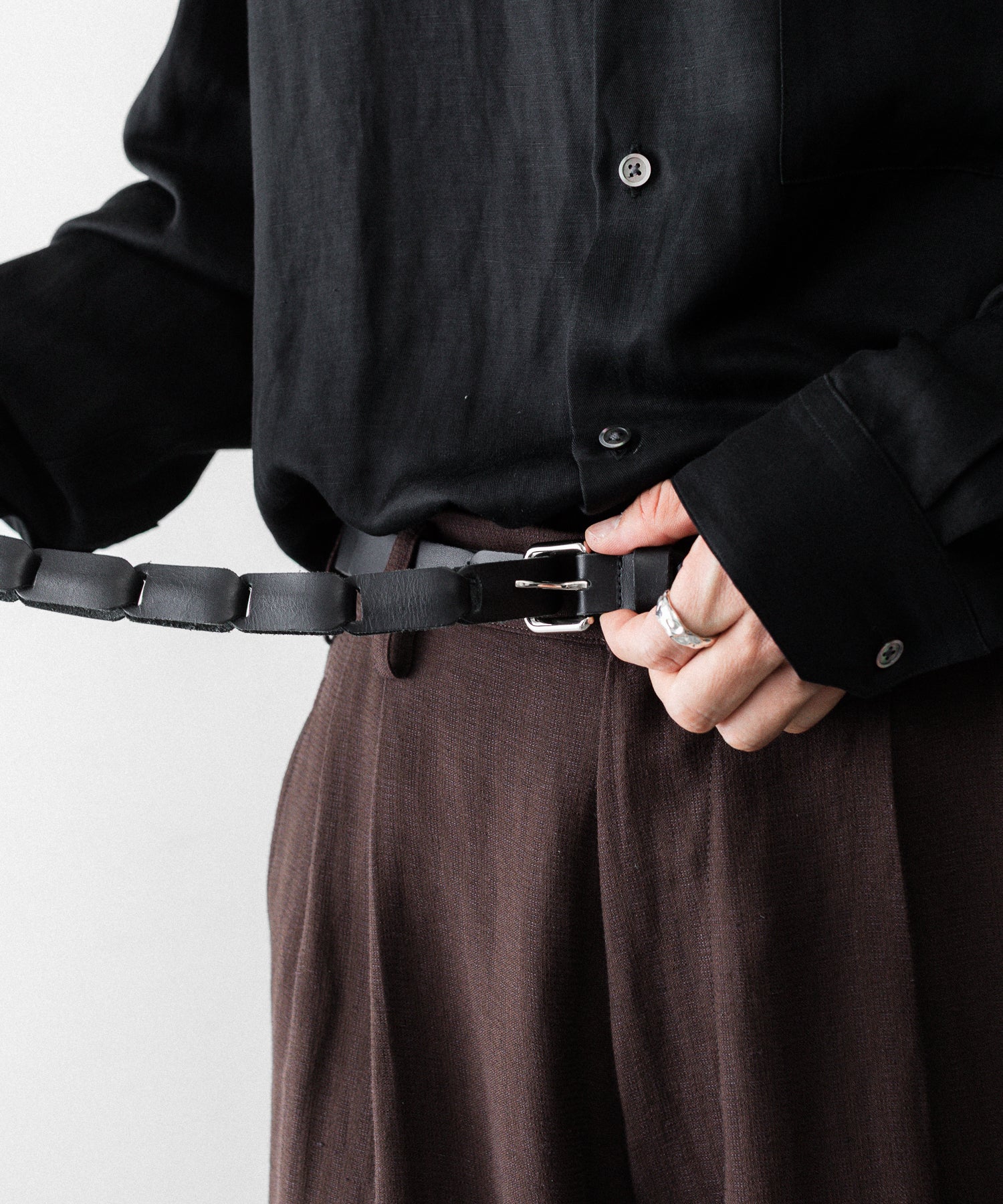 UJOH】LEATHER CHAIN BELT - BLACK | 公式通販サイト session(セッション)