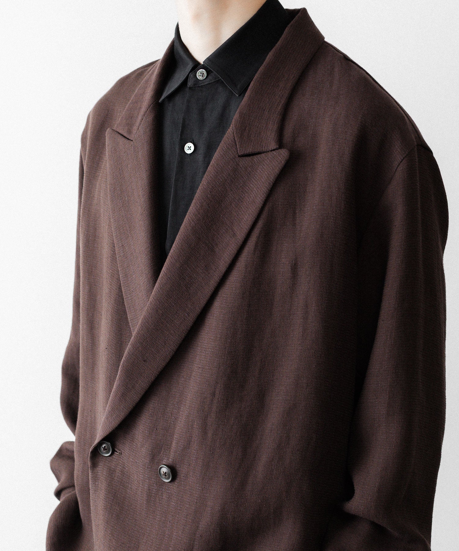 UJOH】PEAKED LAPEL COLLAR SHIRT JKT - CHOCOLATE | 公式通販サイト
