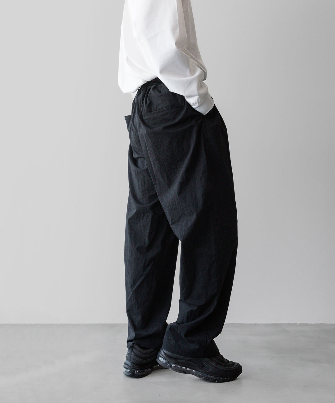 ssstein(シュタイン)の24AWコレクション WINDPROOF NYLON EASY WIDE TROUSERS - BLACK 公式通販サイトsession福岡セレクトショップ
