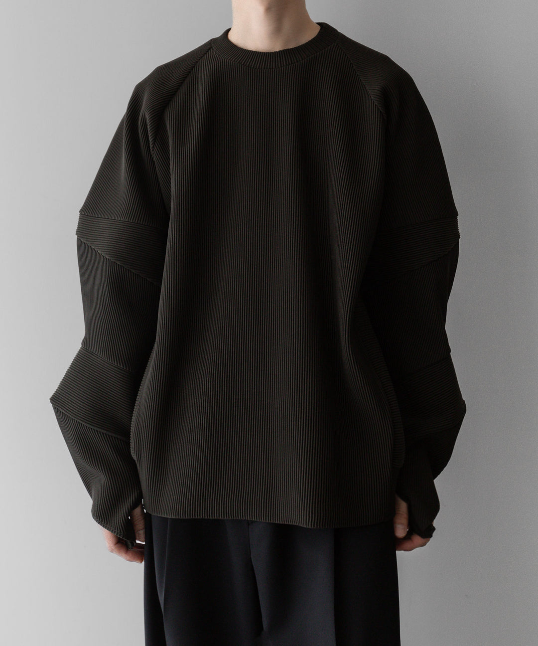 【stein】ssstein シュタインのGRADATION PLEATS COMBINATION SLEEVES LSのMILITARY KHAKI　 公式通販サイトsession福岡セレクトショップ