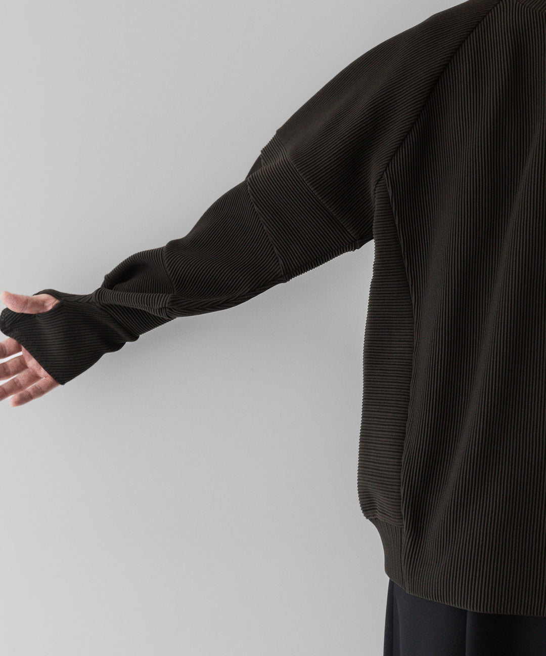 【stein】ssstein シュタインのGRADATION PLEATS COMBINATION SLEEVES LSのMILITARY KHAKI　 公式通販サイトsession福岡セレクトショップ