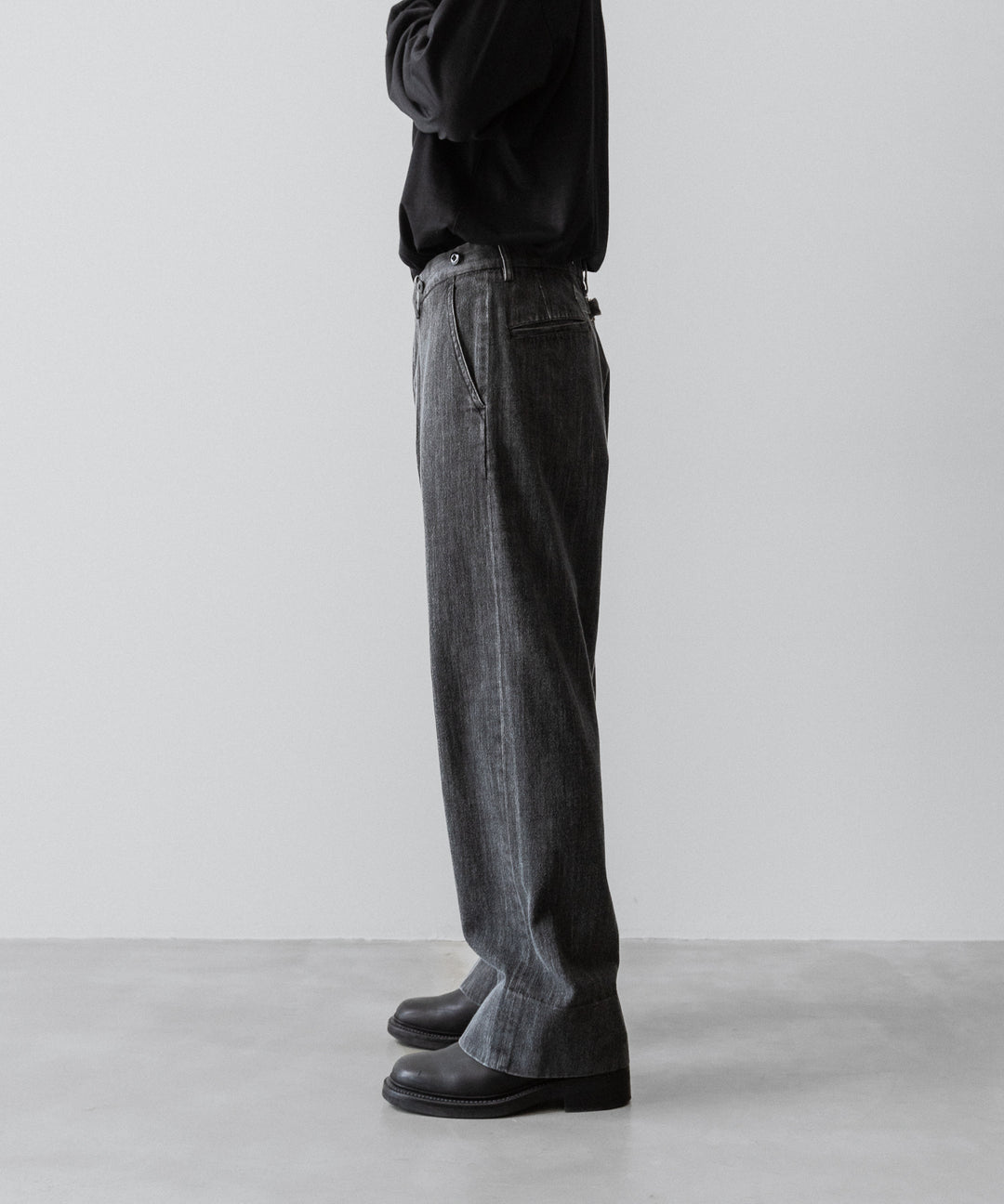 【INTÉRIM】VINTAGE FADE LIGHT DENIM MIL BAGGY TROUSER - MID BLACK