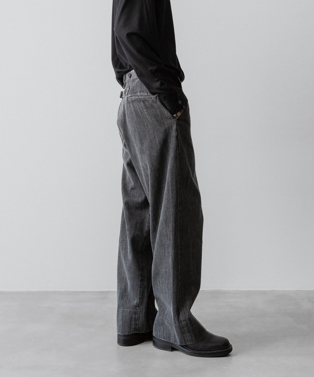 【INTÉRIM】VINTAGE FADE LIGHT DENIM MIL BAGGY TROUSER - MID BLACK