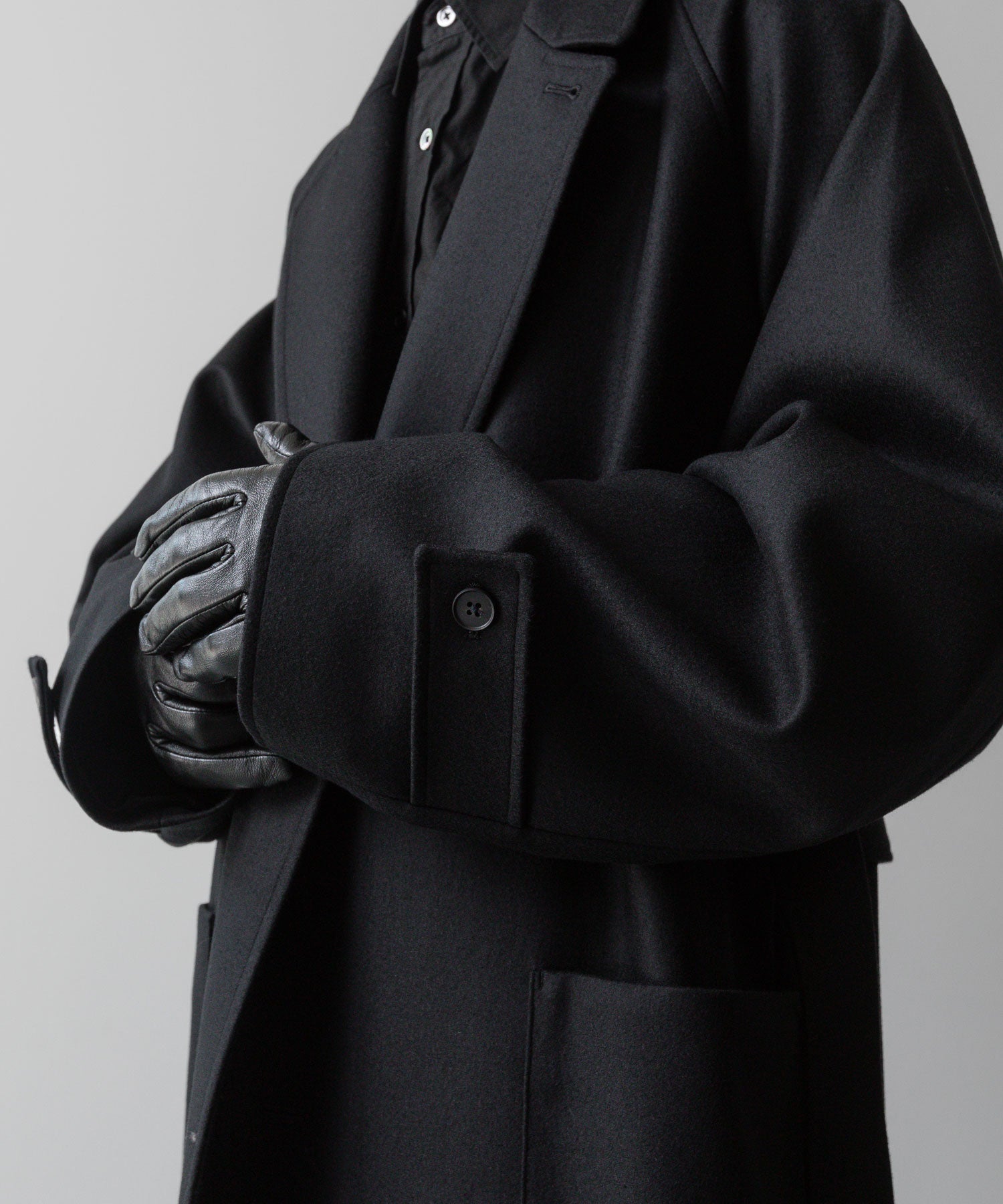 【ssstein】OVERSIZED POCKET COAT - BLACK