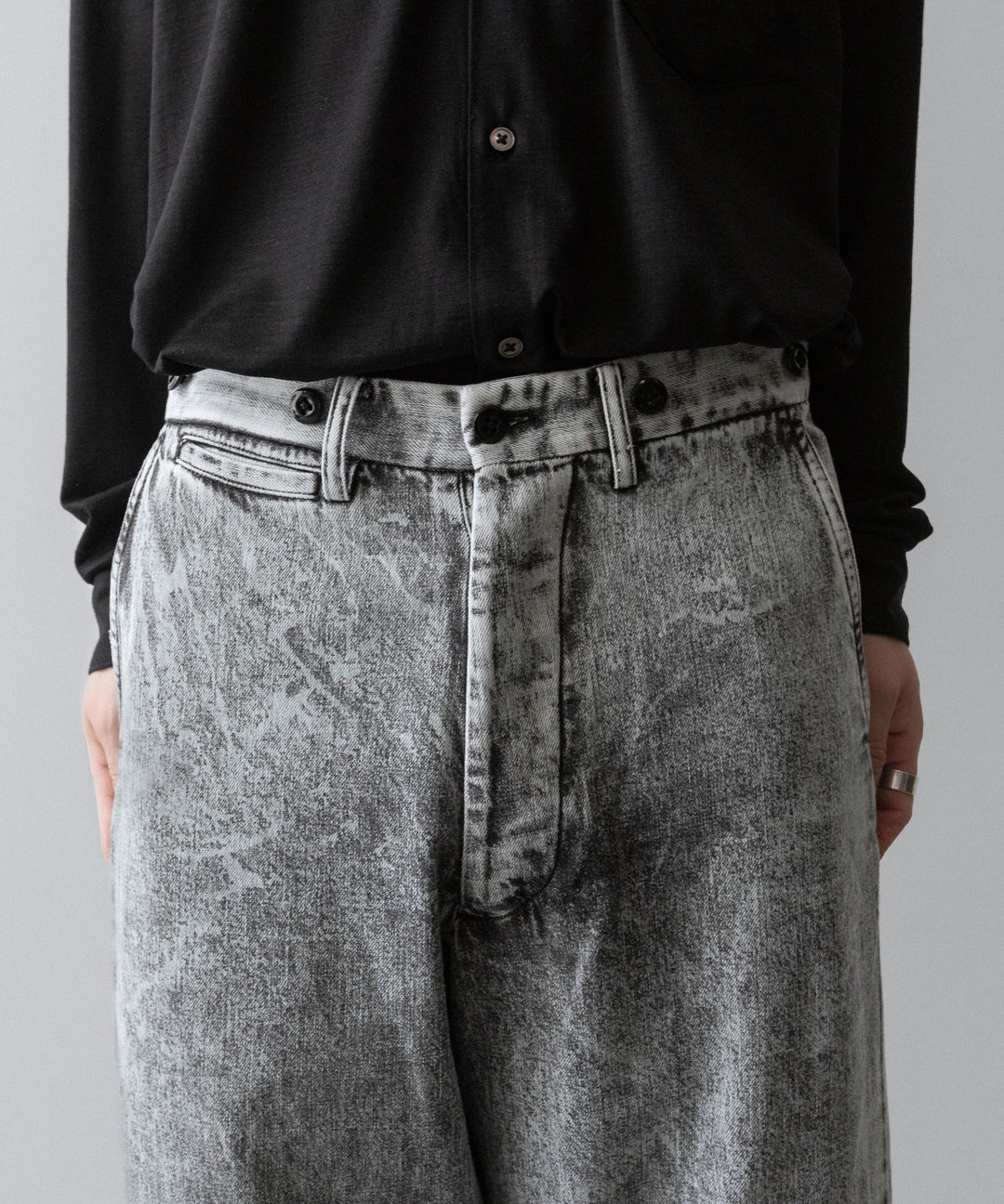 【INTÉRIM】VINTAGE FADE LIGHT DENIM MIL BAGGY TROUSER - LIGHT BLACK