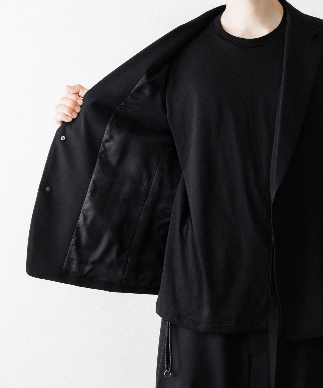 UJOH((ウジョー)の2BS TRIM BELT JKT - BLACKの公式通販サイトsession福岡セレクトショップ