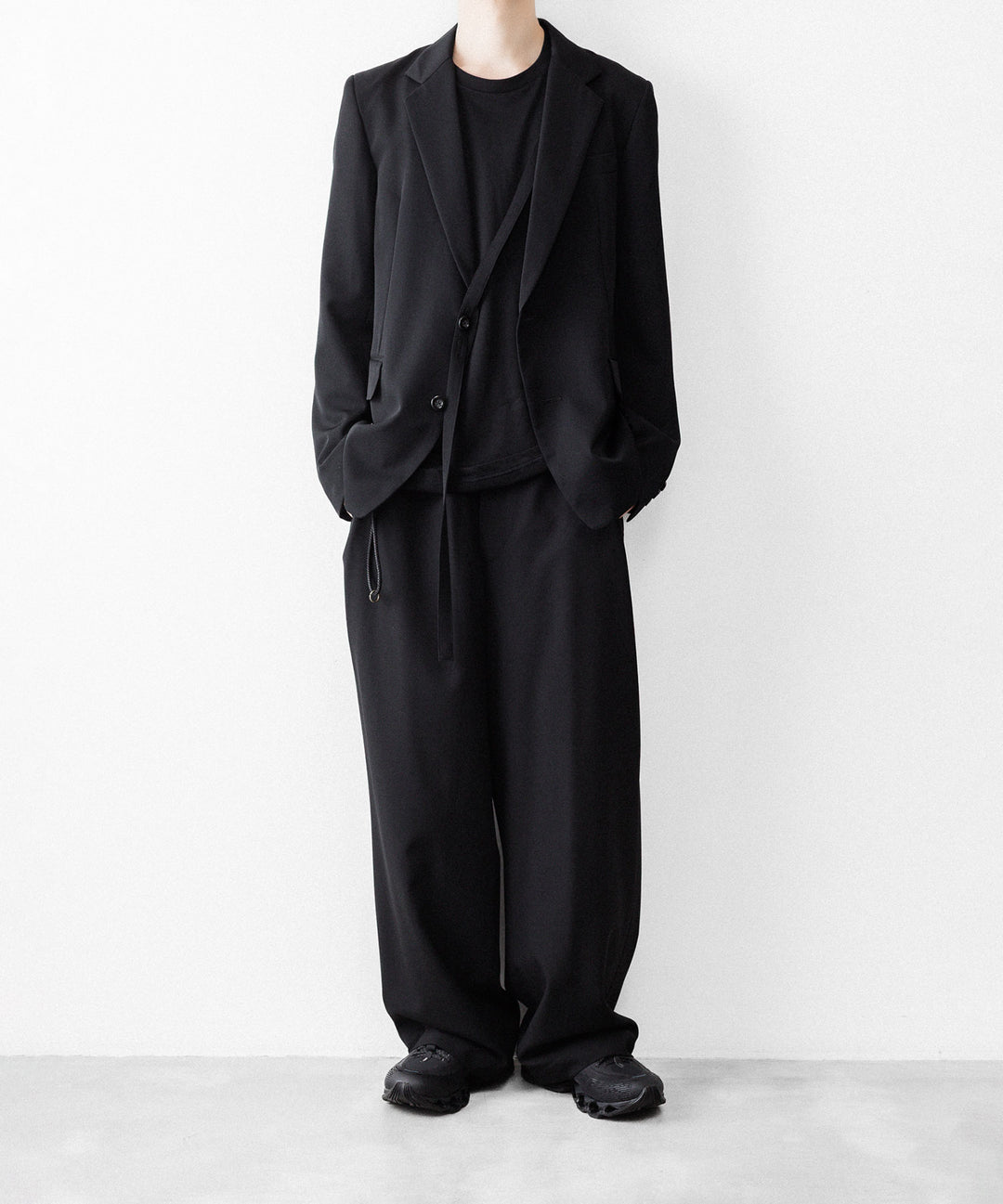 UJOH((ウジョー)の2BS TRIM BELT JKT - BLACKの公式通販サイトsession福岡セレクトショップ