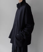 画像をギャラリービューアに読み込む, stein(シュタイン)の23AWコレクションMELTON STAND COLLAR ZIP SHORT JACKETのDARK NAVY
